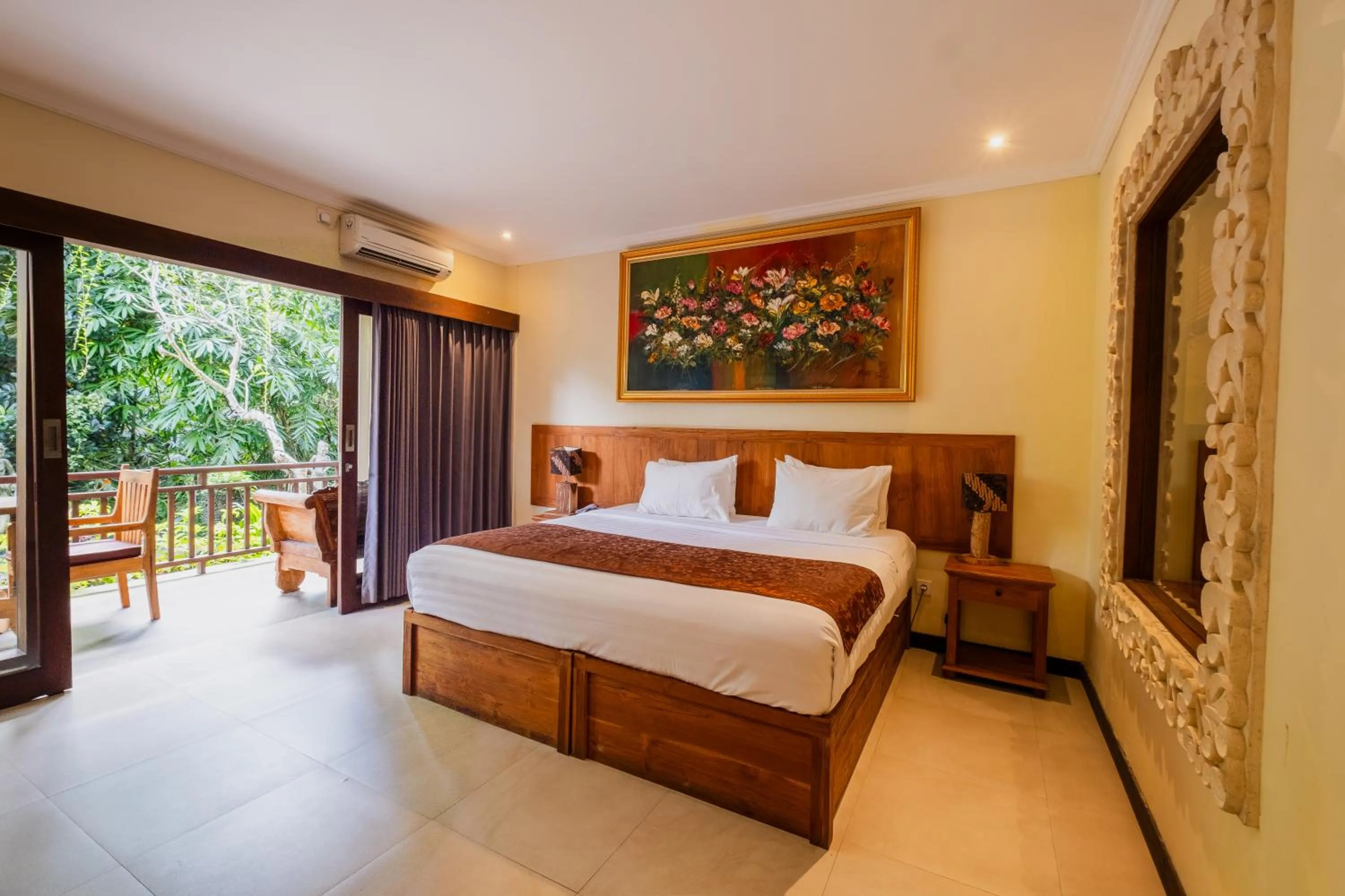 Bed in Alamdini Resort Ubud