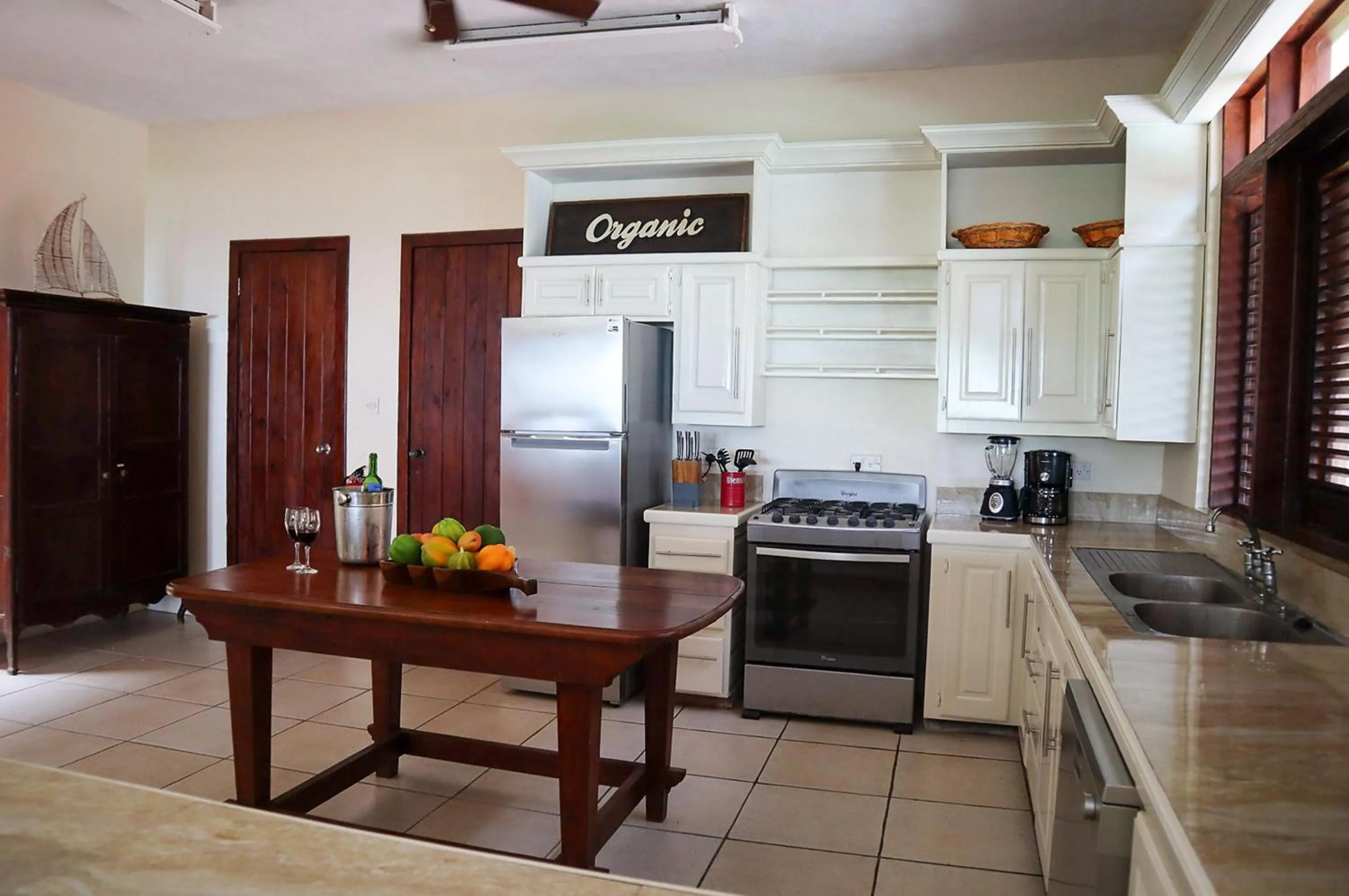 kitchen in Stonefield Villa Resort