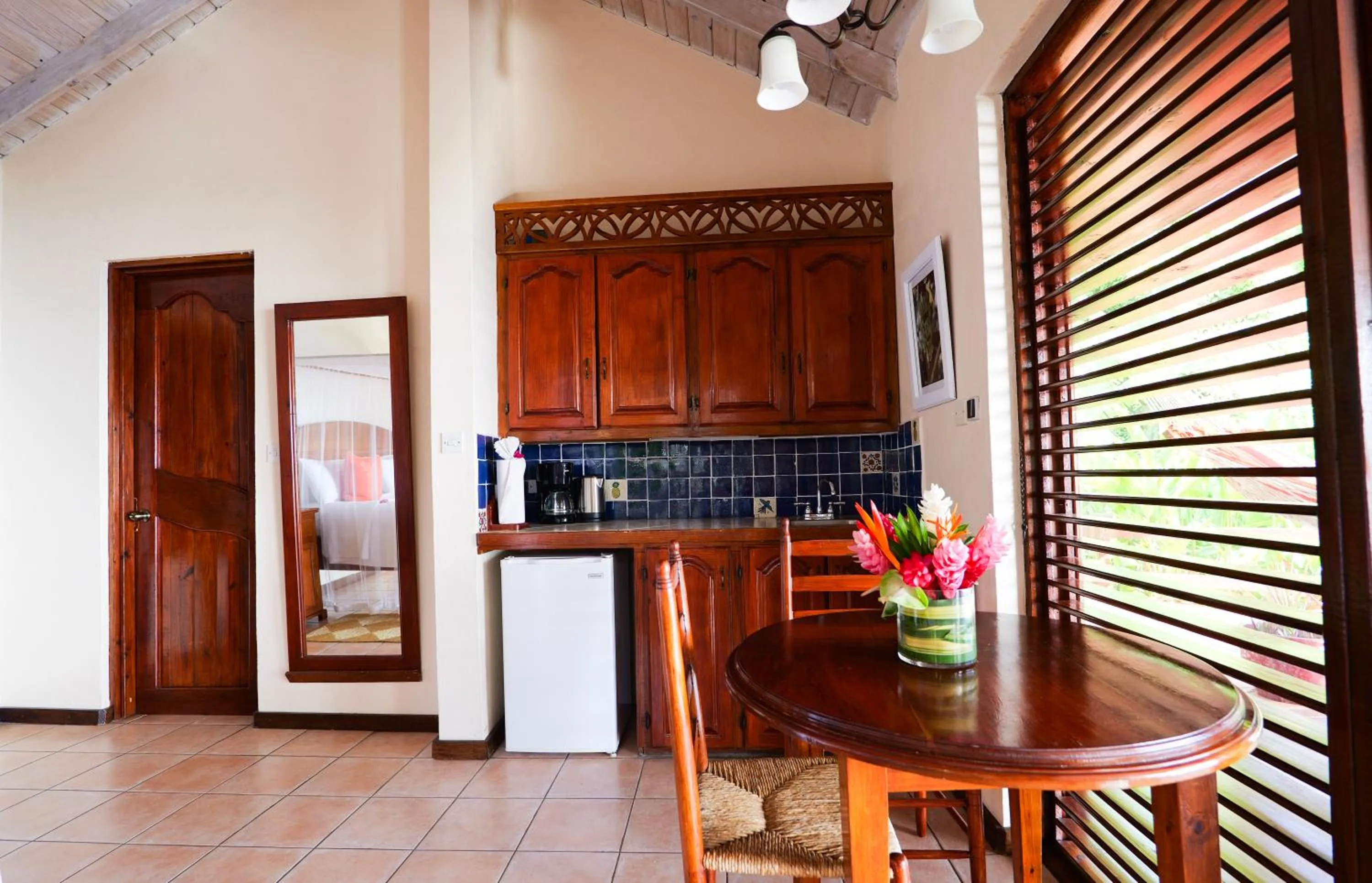 kitchen in Stonefield Villa Resort