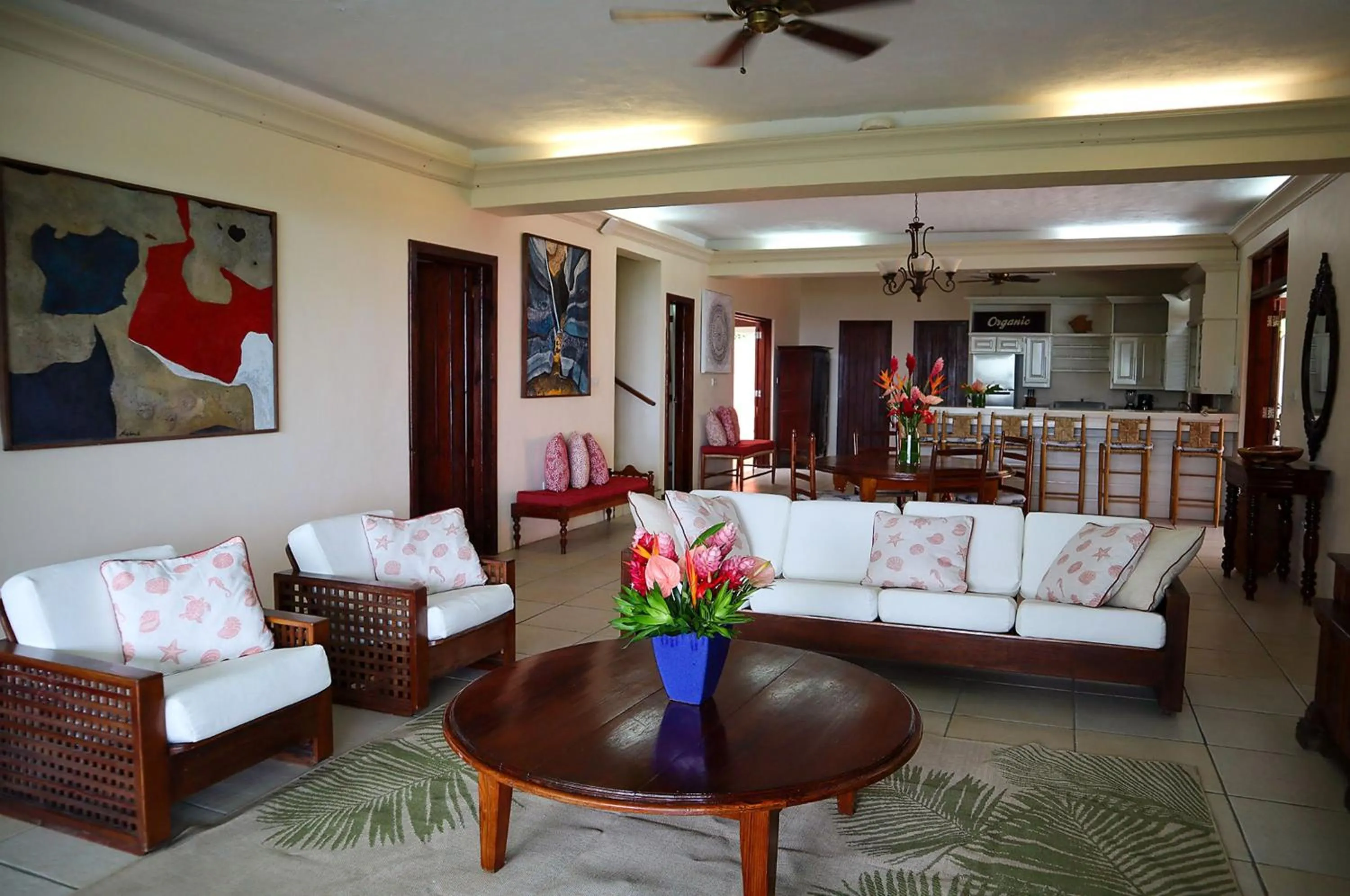 Living room in Stonefield Villa Resort