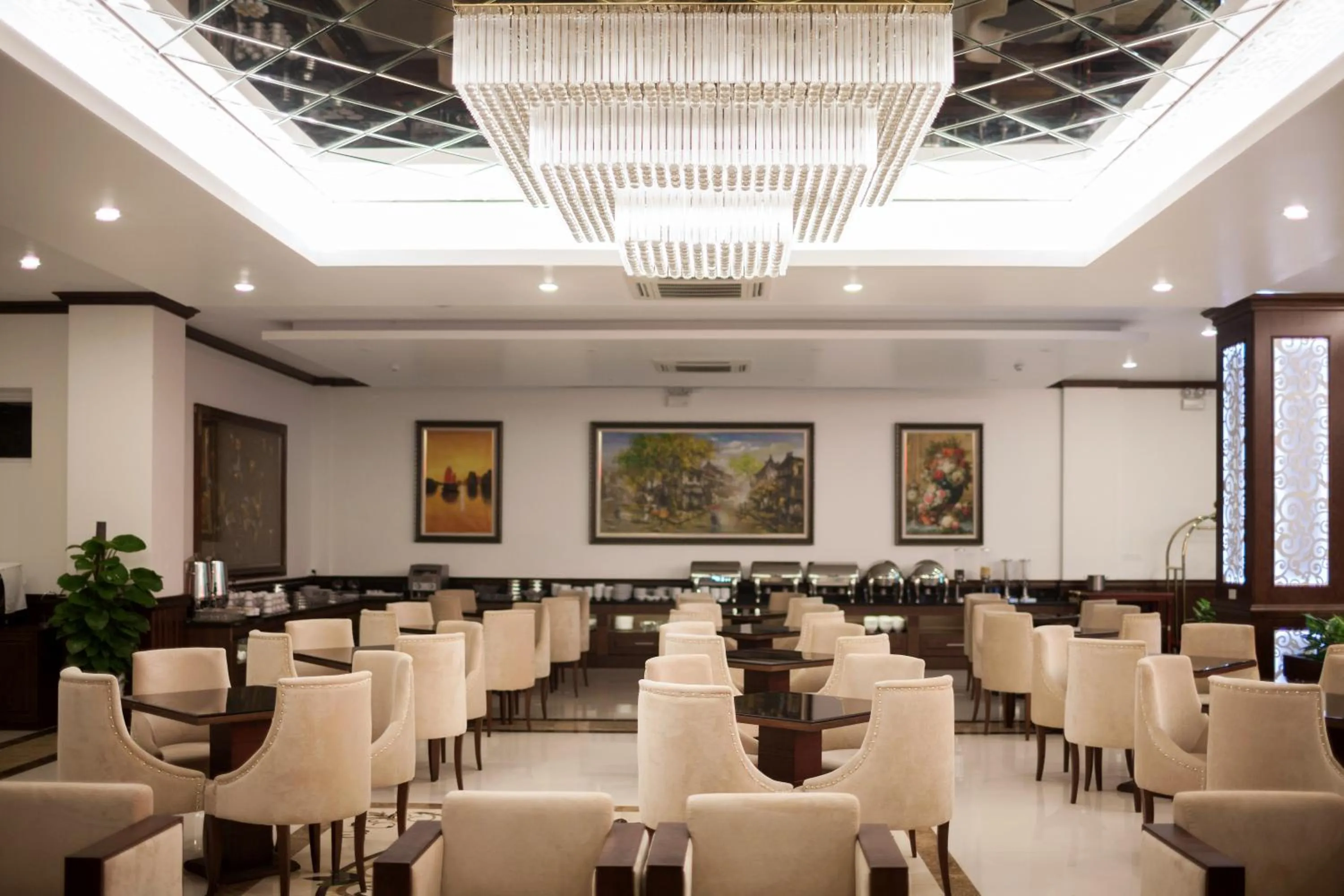 Restaurant/places to eat in Center Hotel Bac Ninh