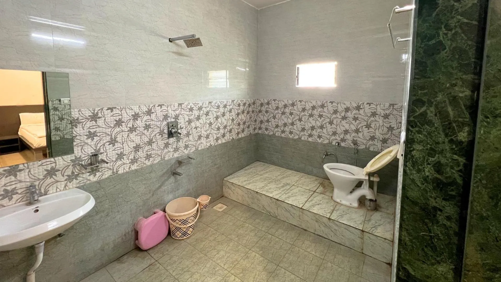 Toilet in The Gir Harmony Hotel