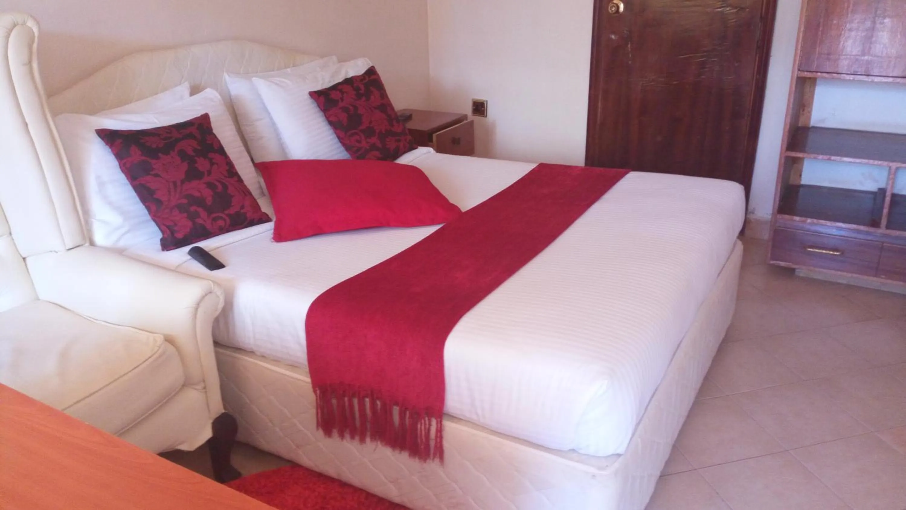 Photo of the whole room, Bed in Sahara Gardens-Kericho