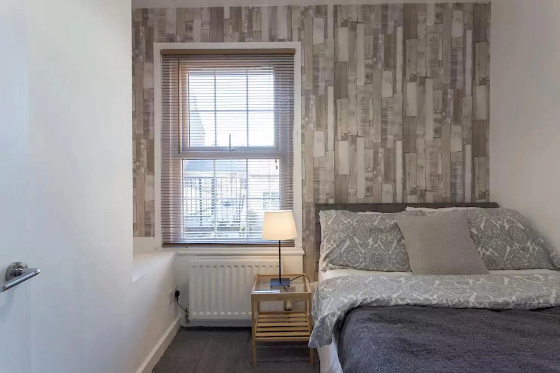 Bedroom, Bed in Hastings House - Modern 2 Bedroom House in Central Luton & Near Airport