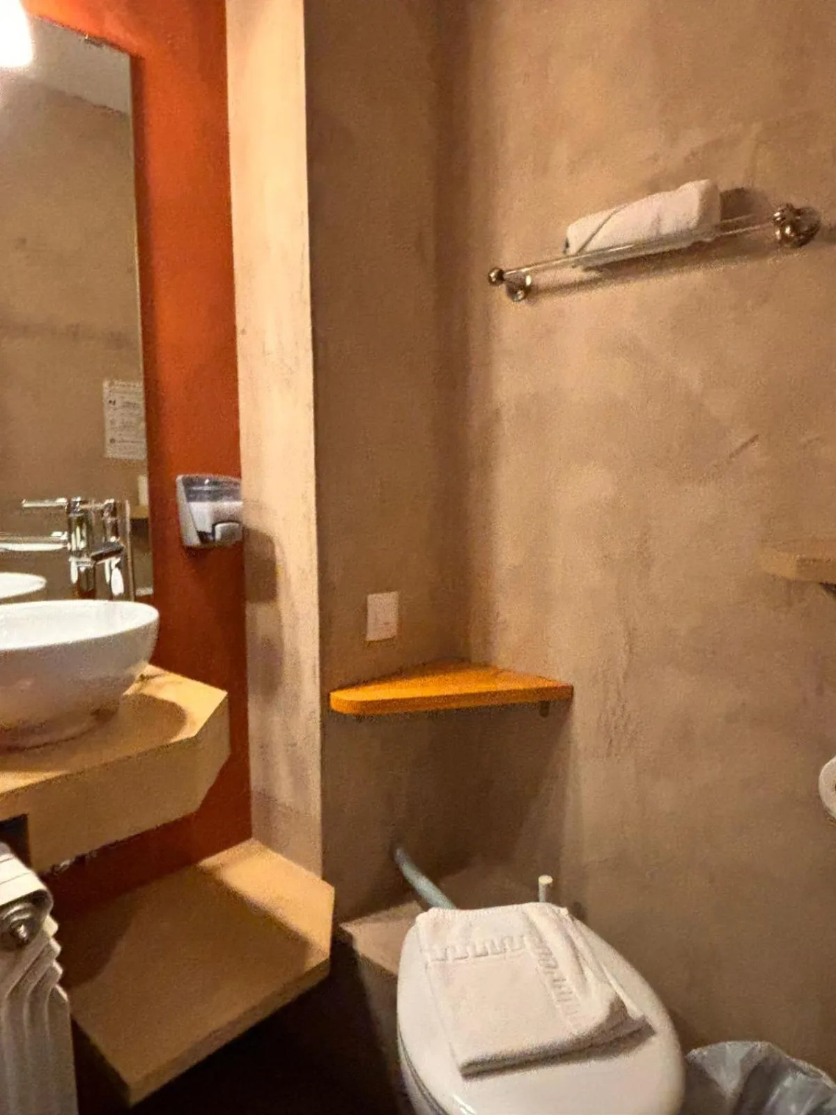 Bathroom in Hotel Prats