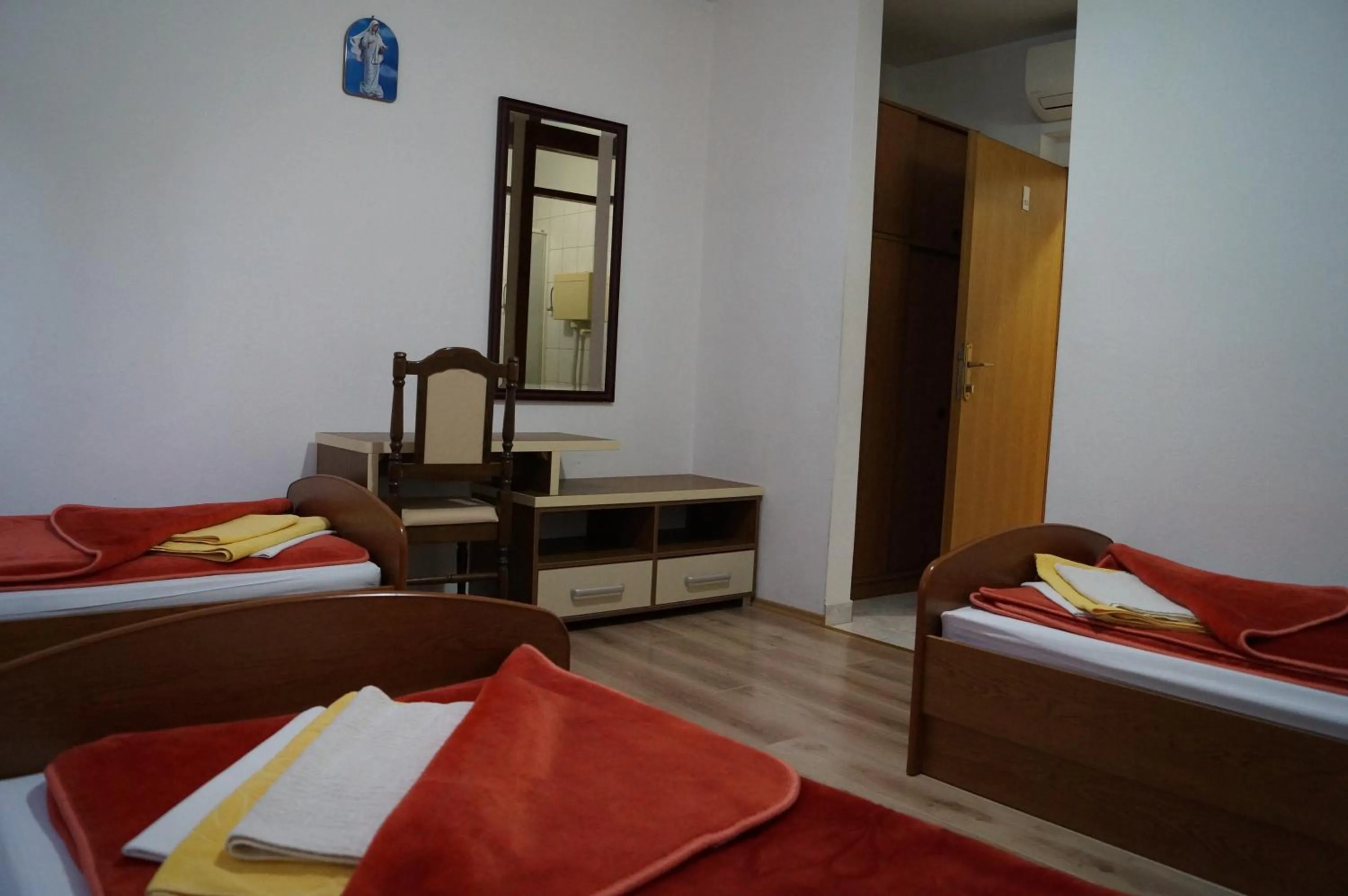 Bedroom, Bed in Rooms M&Z