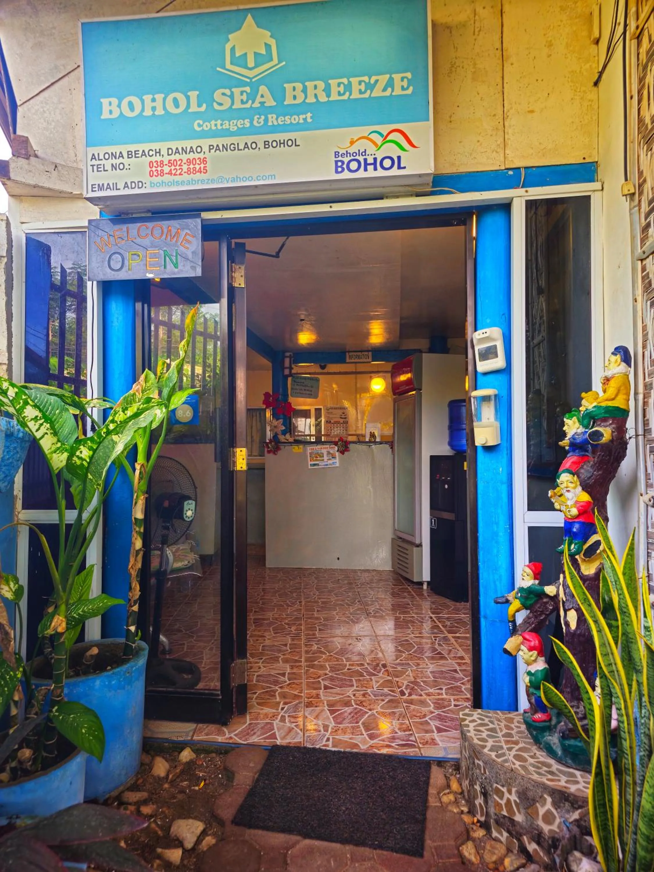 Bohol Sea Breeze Cottages and Resort