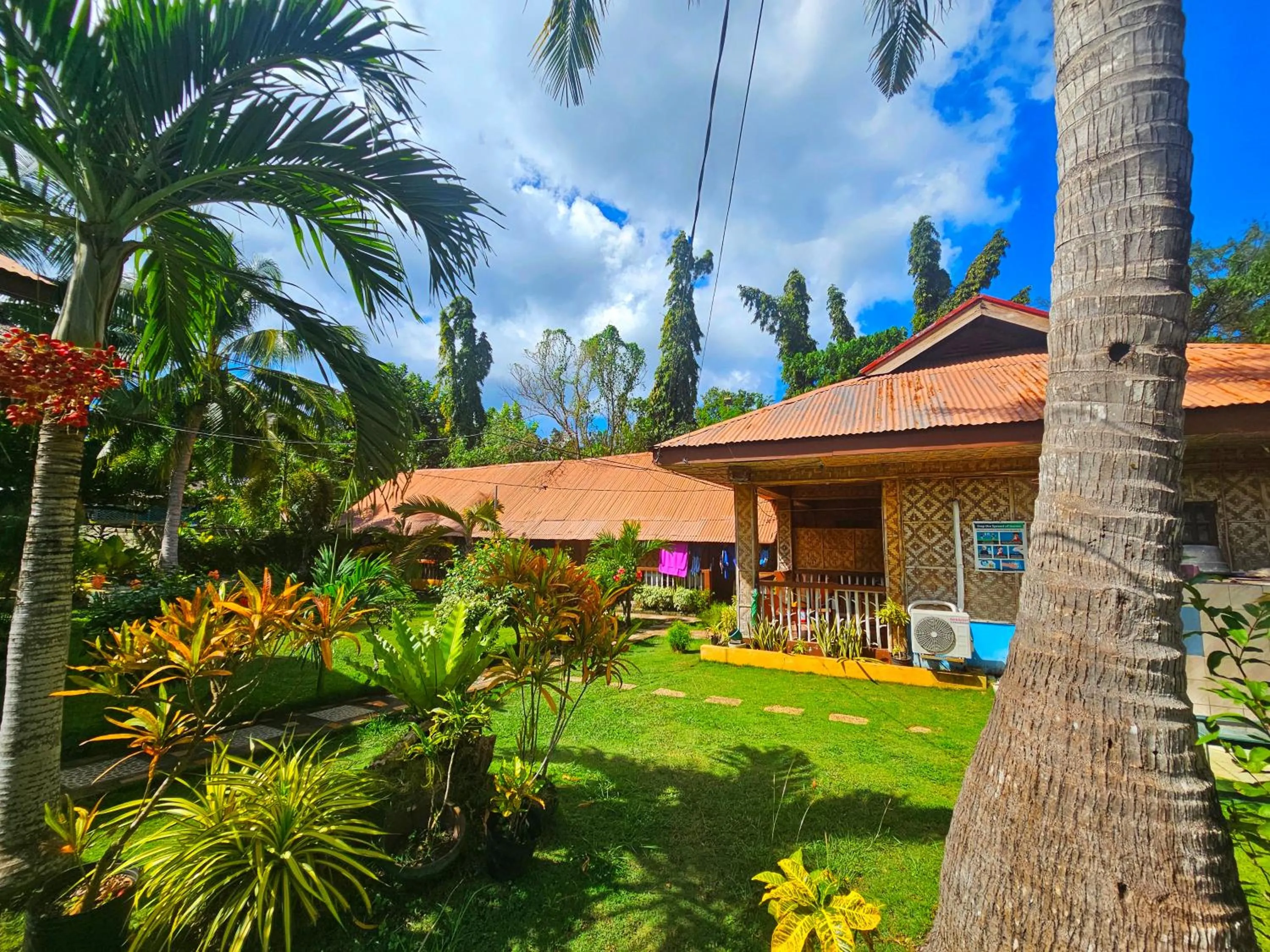 Bohol Sea Breeze Cottages and Resort