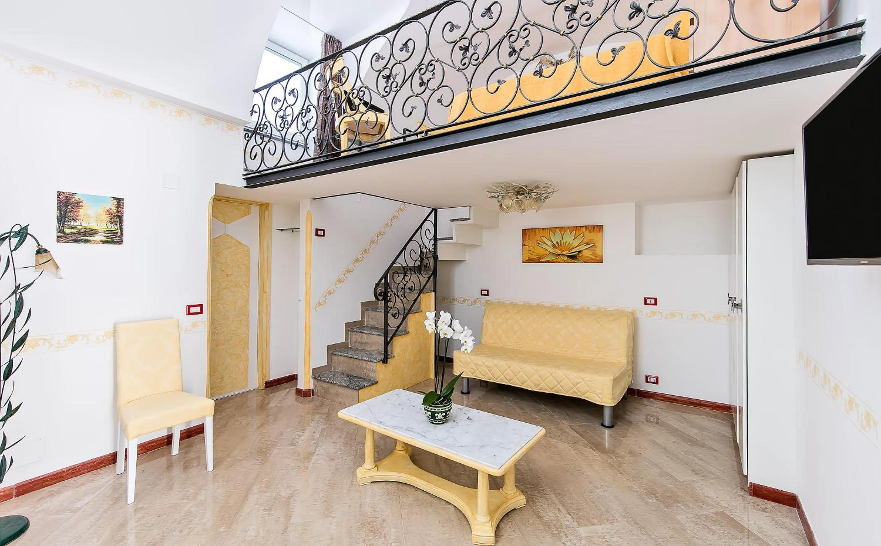 Photo of the whole room in Capri Dreaming