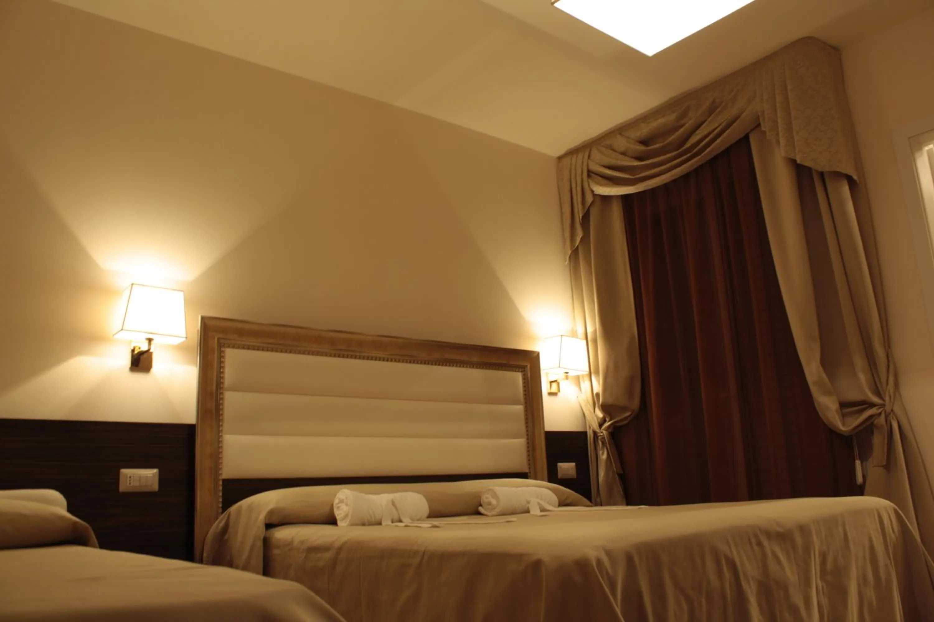 Photo of the whole room, Bed in Hotel Donatella Pinarella