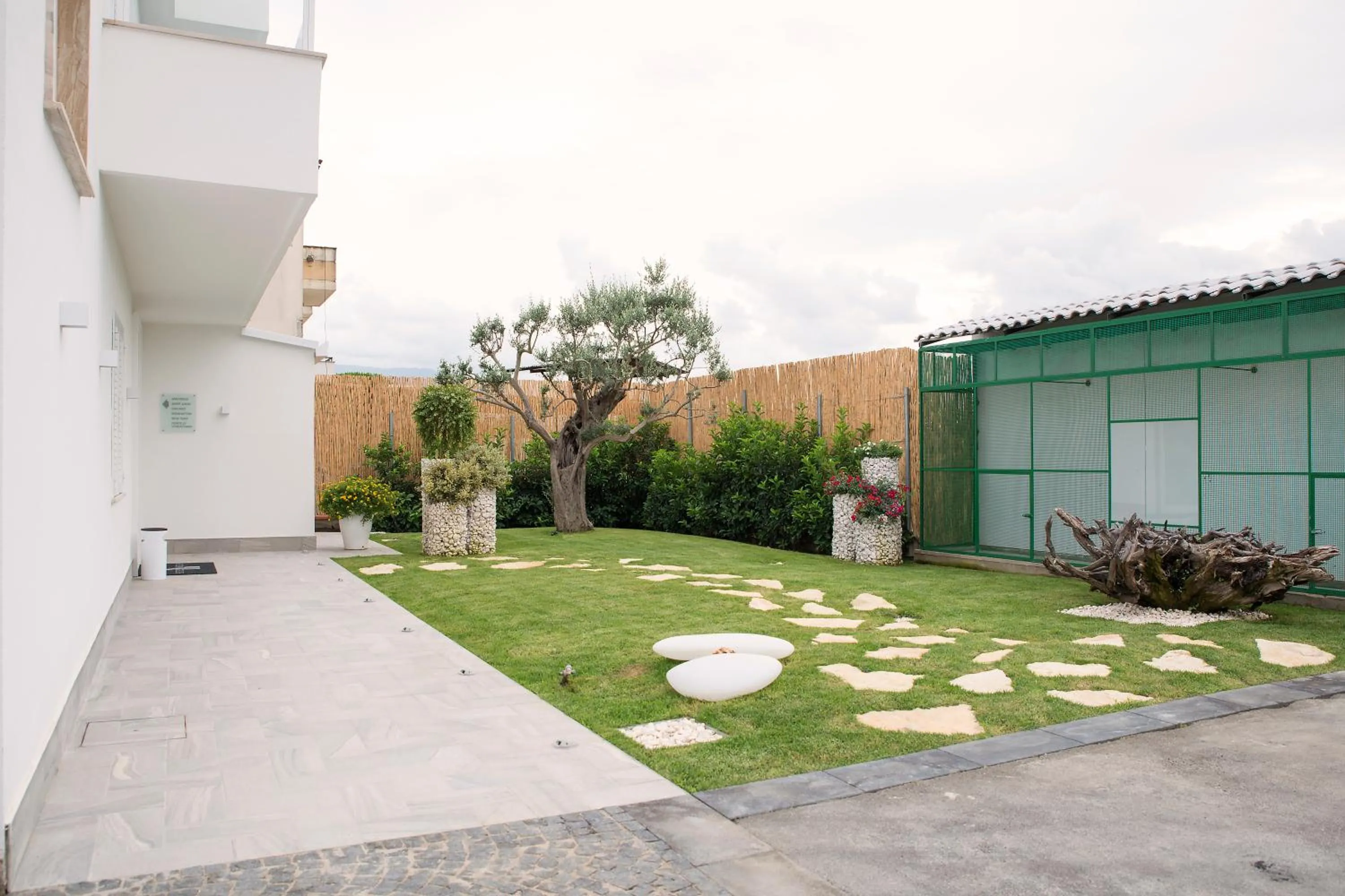 Garden in Hotel America