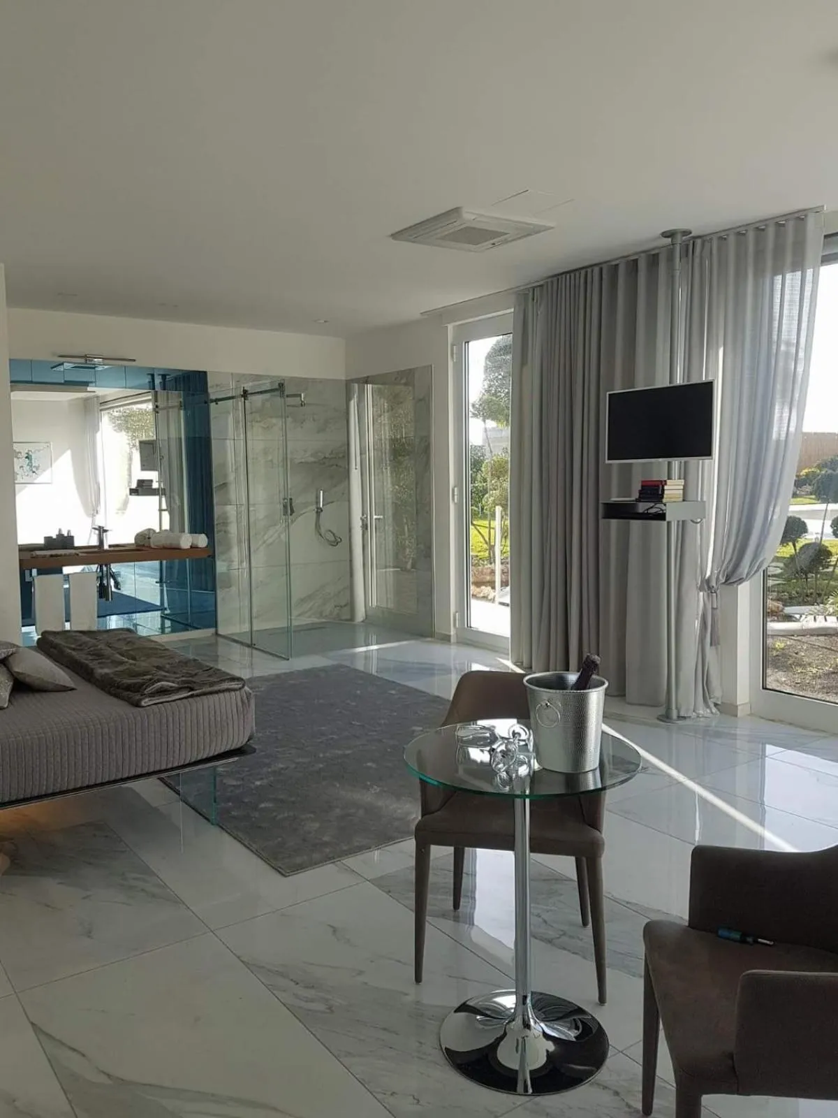 Other in Hotel America