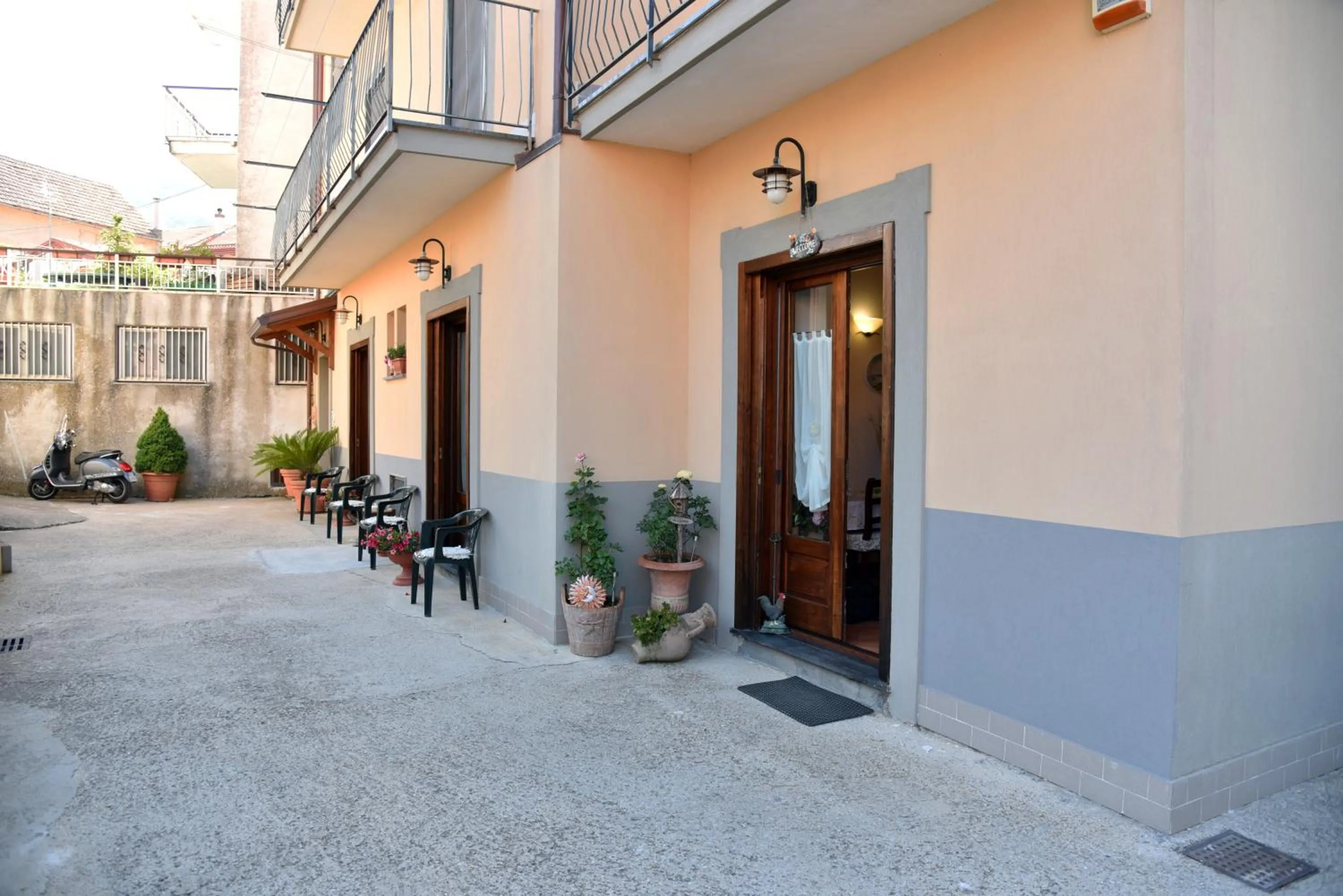 Facade/entrance in Casa Gentile
