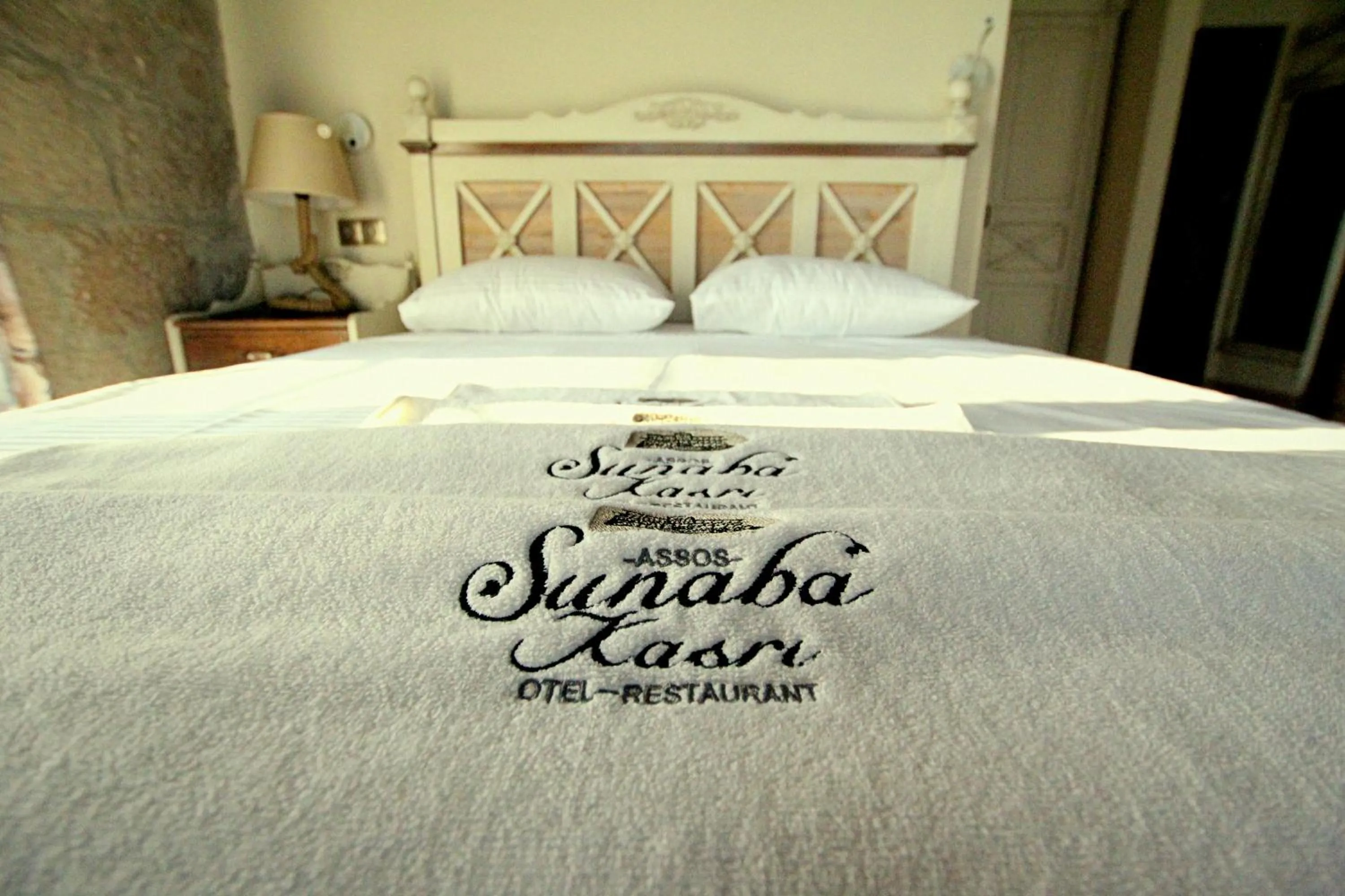 Property logo or sign, Bed in Assos Sunaba Kasri Hotel