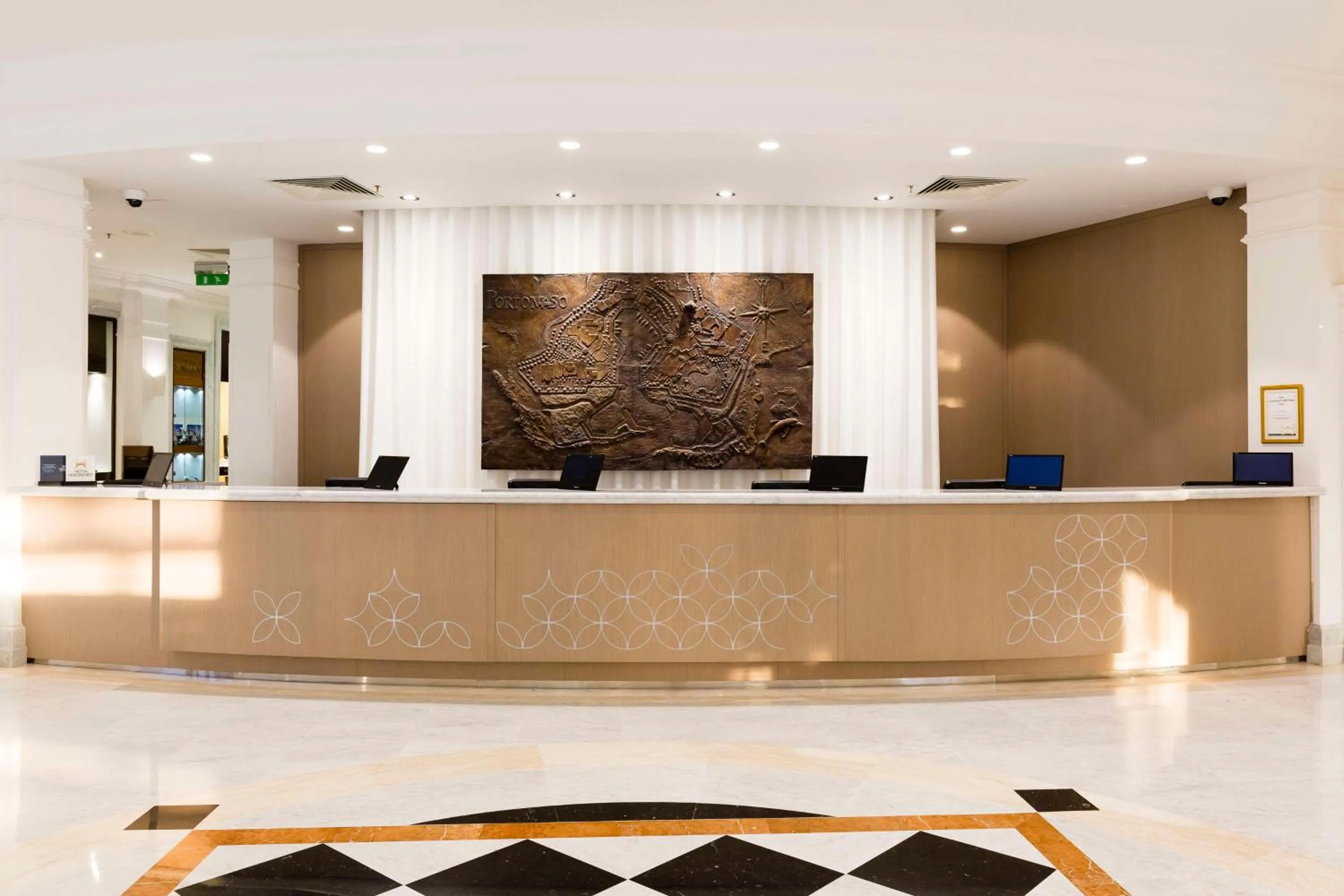Lobby or reception in Hilton Malta