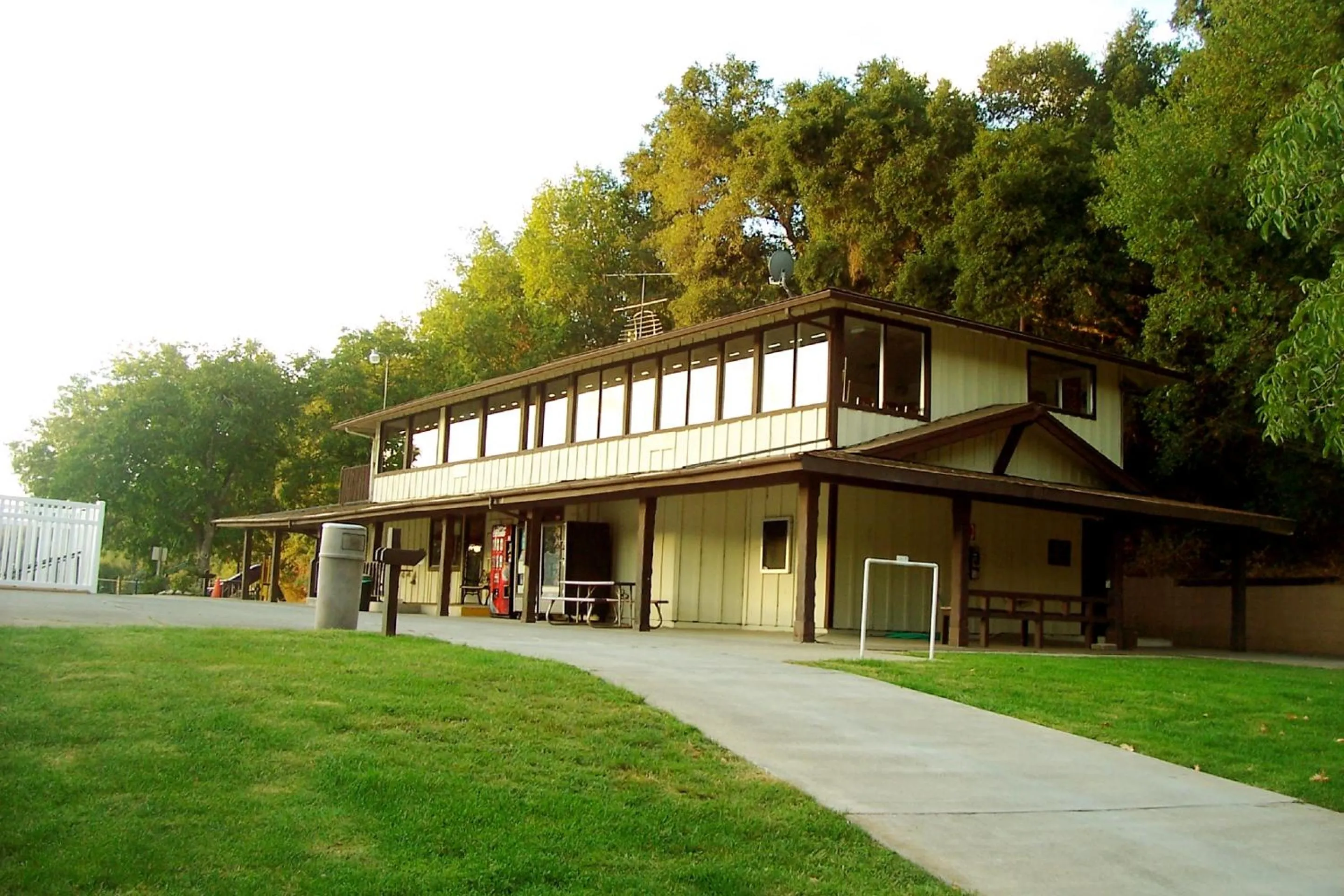 Game Room in Morgan Hill Camping Resort Cottage 3