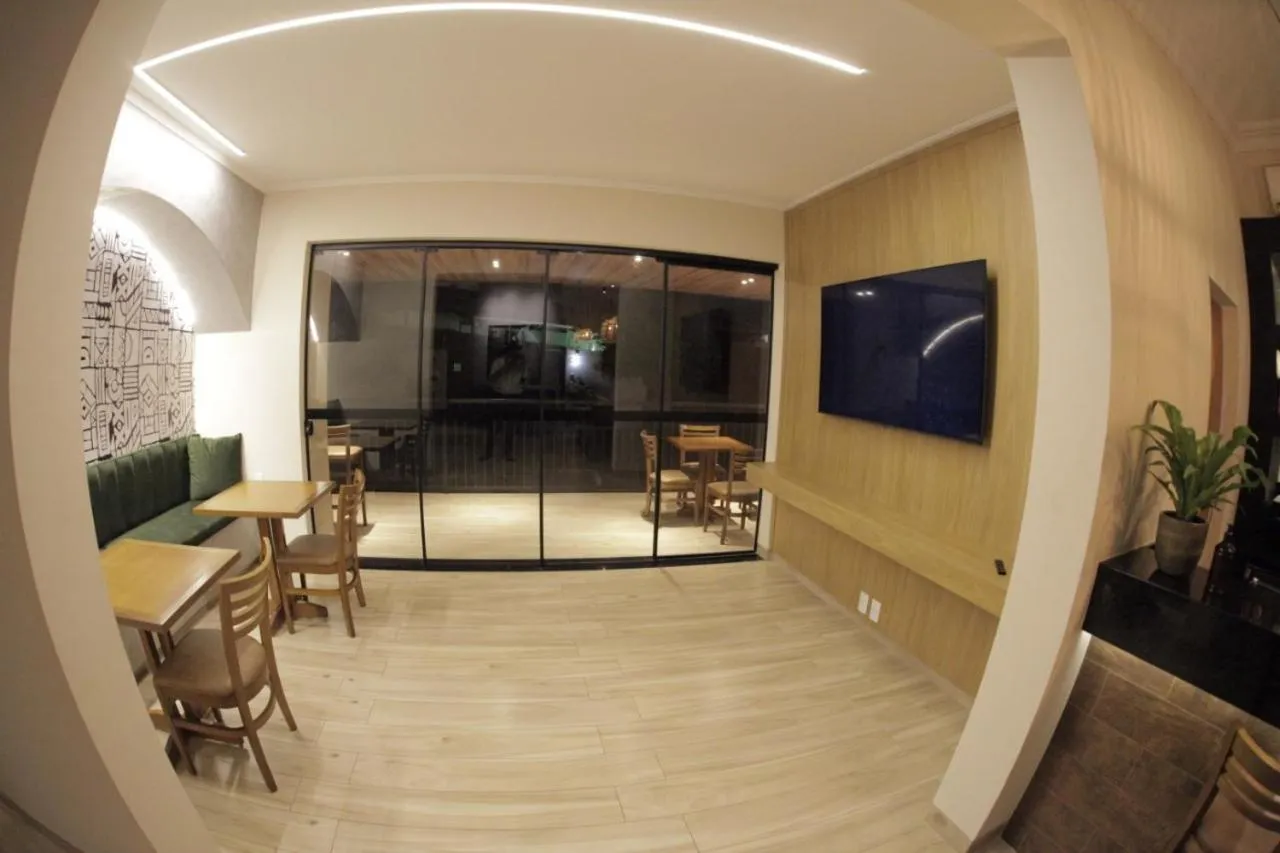 TV and multimedia in Savana Park Hotel