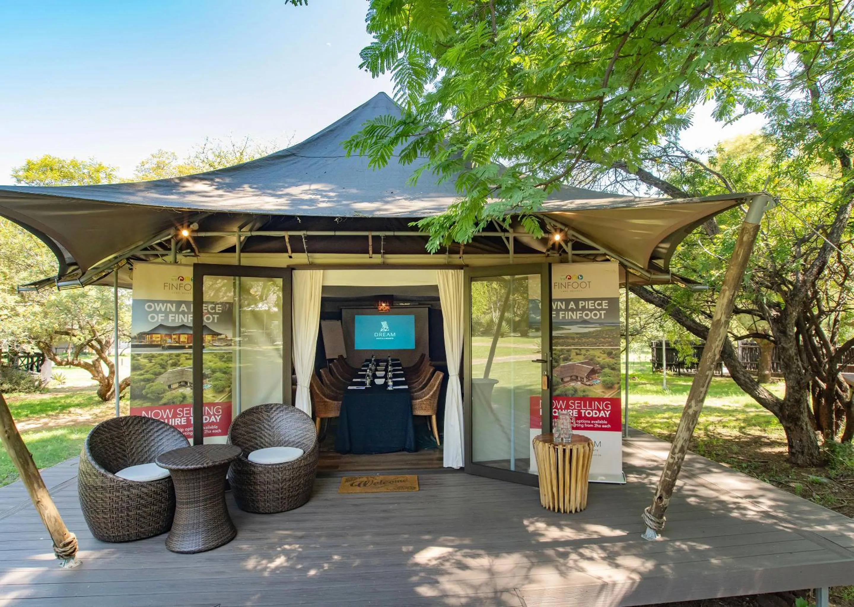 Property building in Finfoot Lake Reserve by Dream Resorts