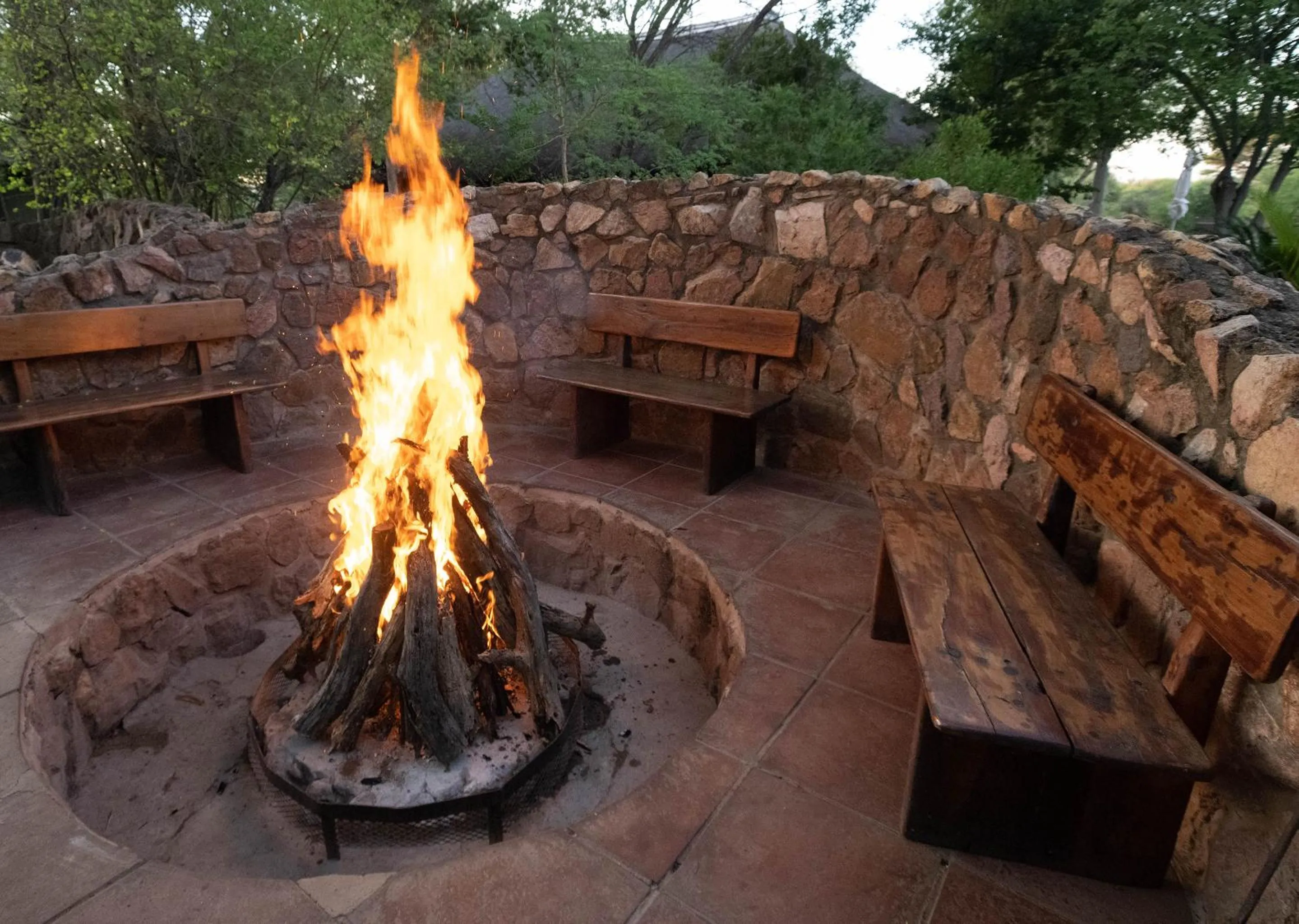 BBQ facilities in Finfoot Lake Reserve by Dream Resorts