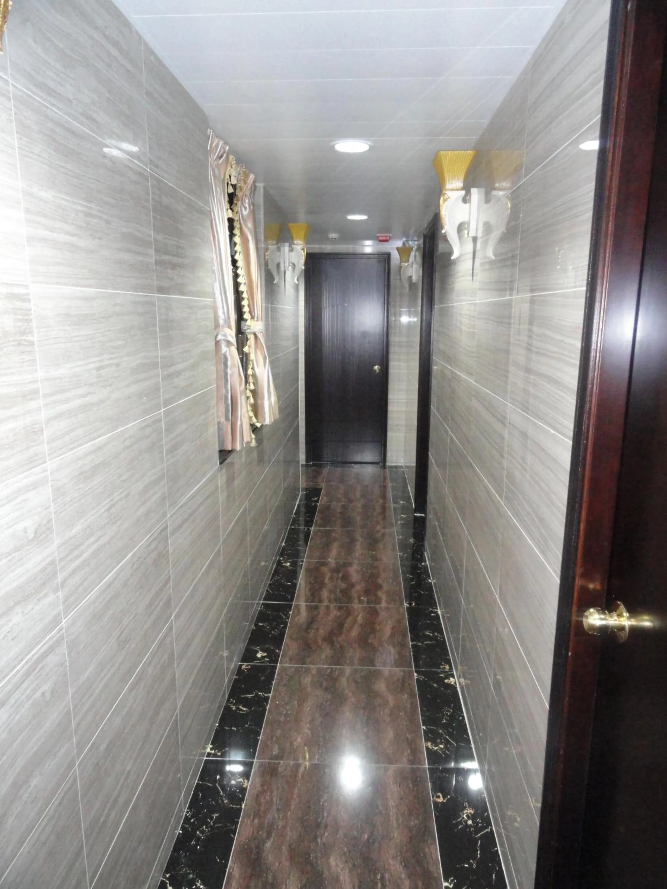 Balcony/Terrace in Paris Guest House, 10F FLAT D8 BLOCK D E RECEPTION 24 HOUR TSIM SHA TSUI KOWLOON