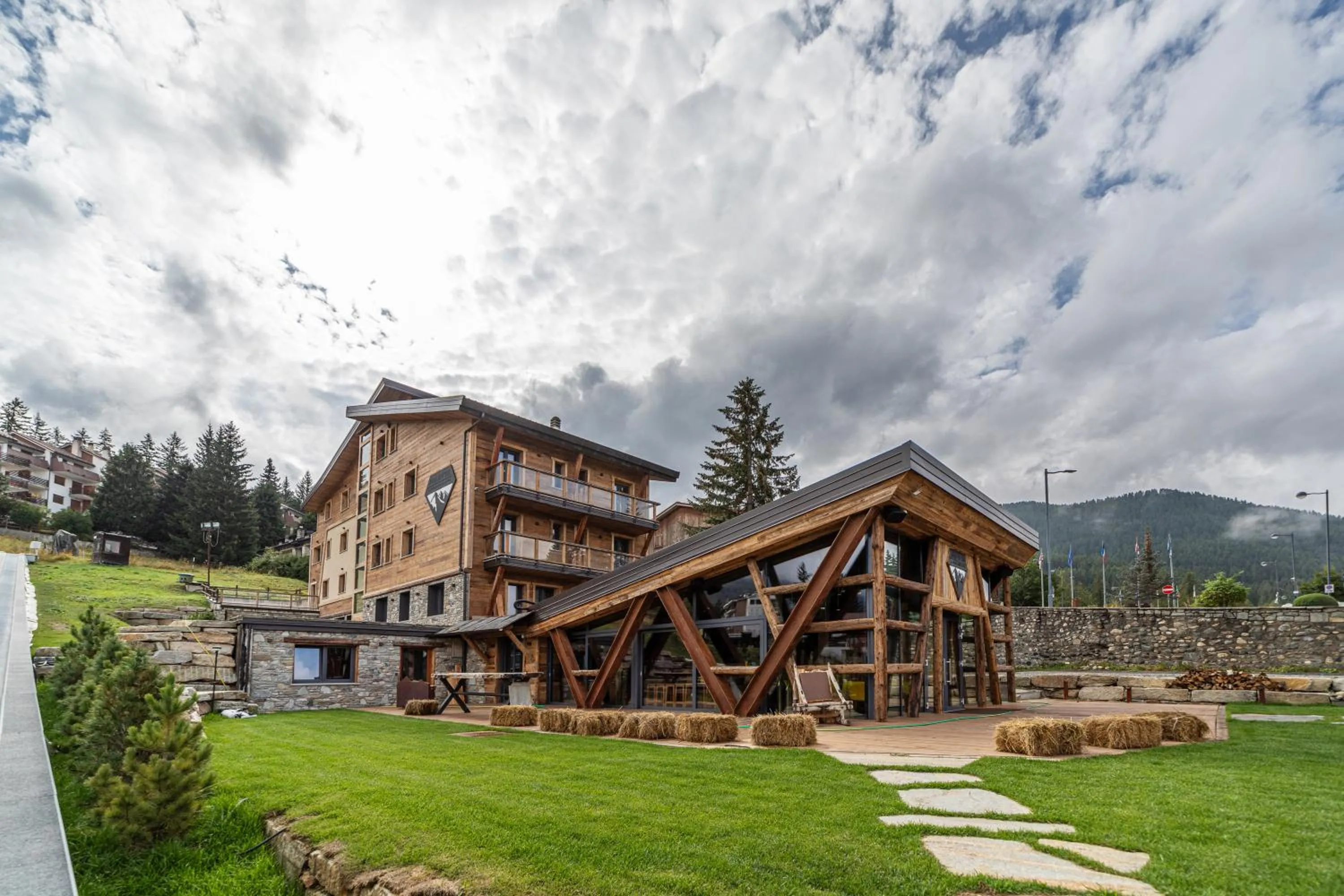 Property building in Avalanche - Alpine Boutique Hotel