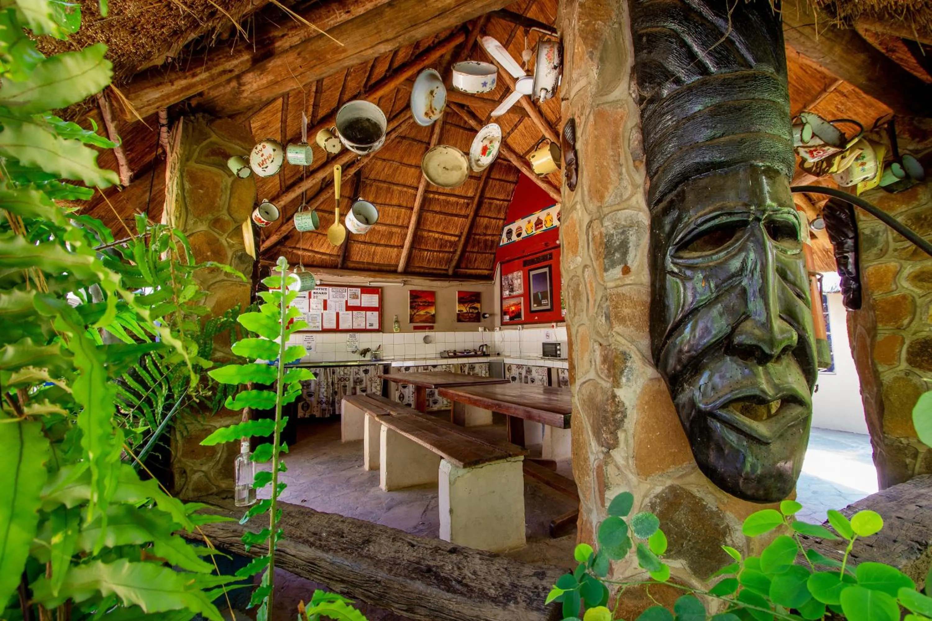 Breakfast in Victoria Falls Backpackers Lodge