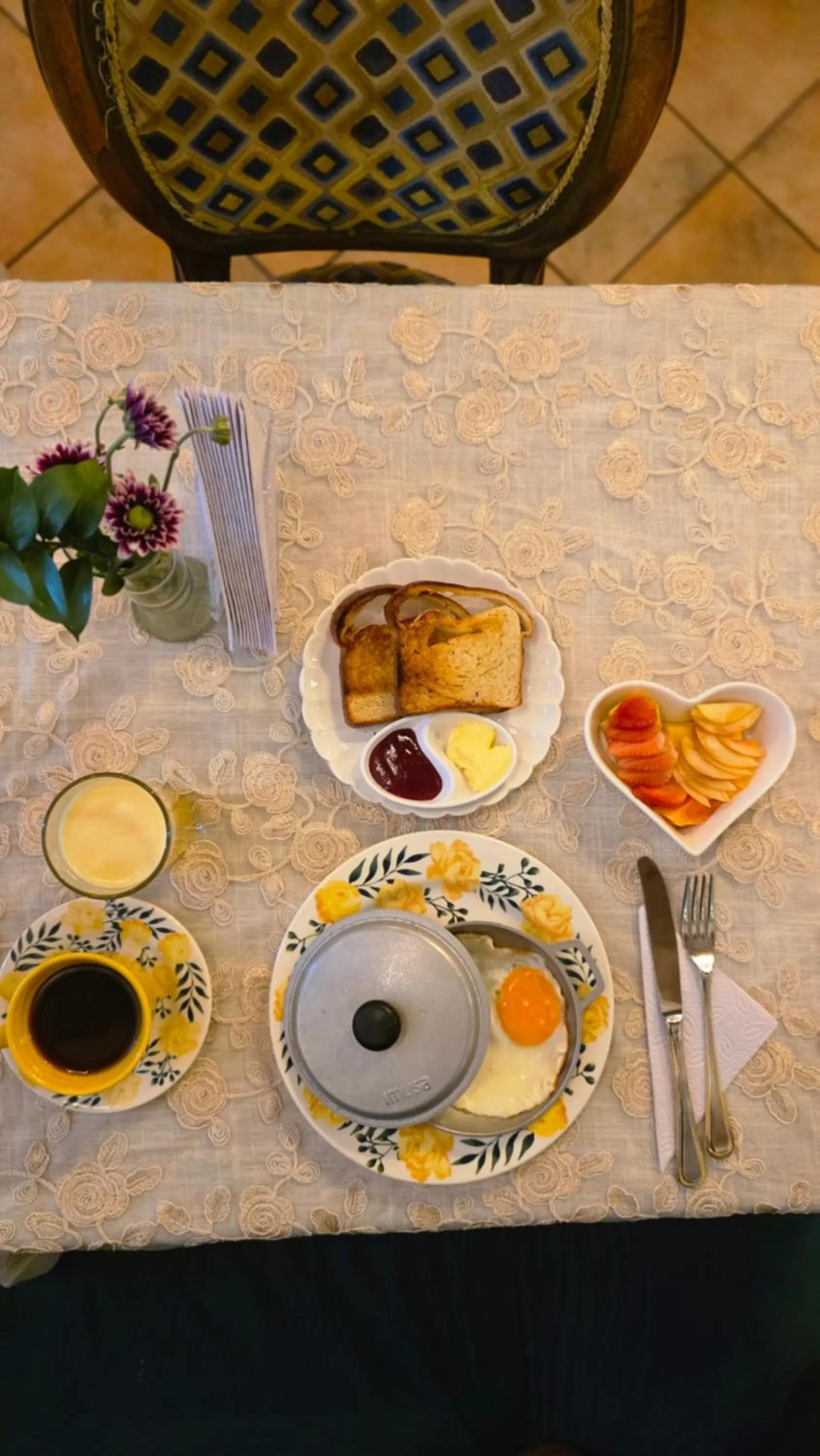 American breakfast in Hotel Casa la Tablada