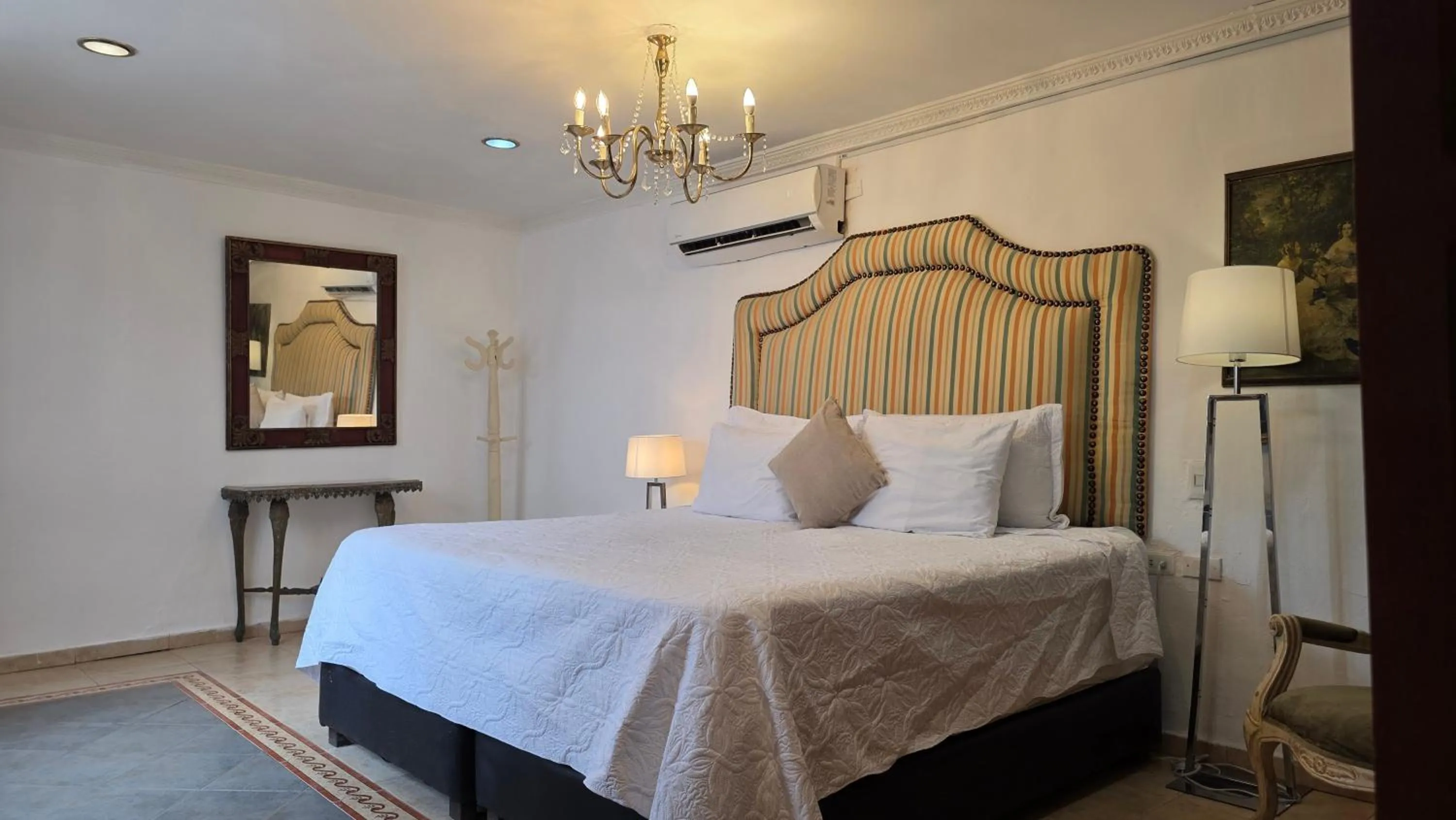 Photo of the whole room, Bed in Hotel Casa la Tablada