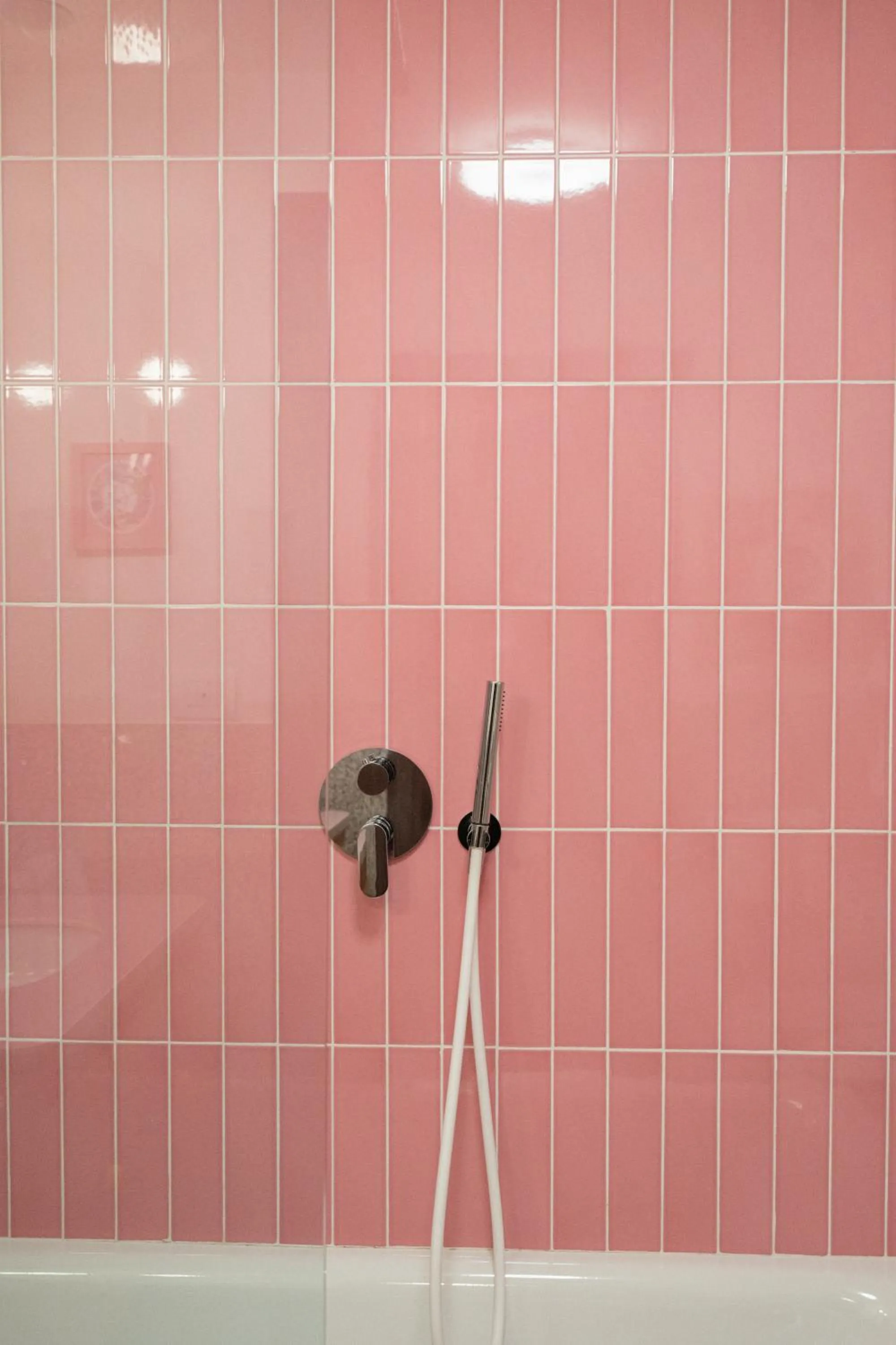 Shower in OMAMA Hotel