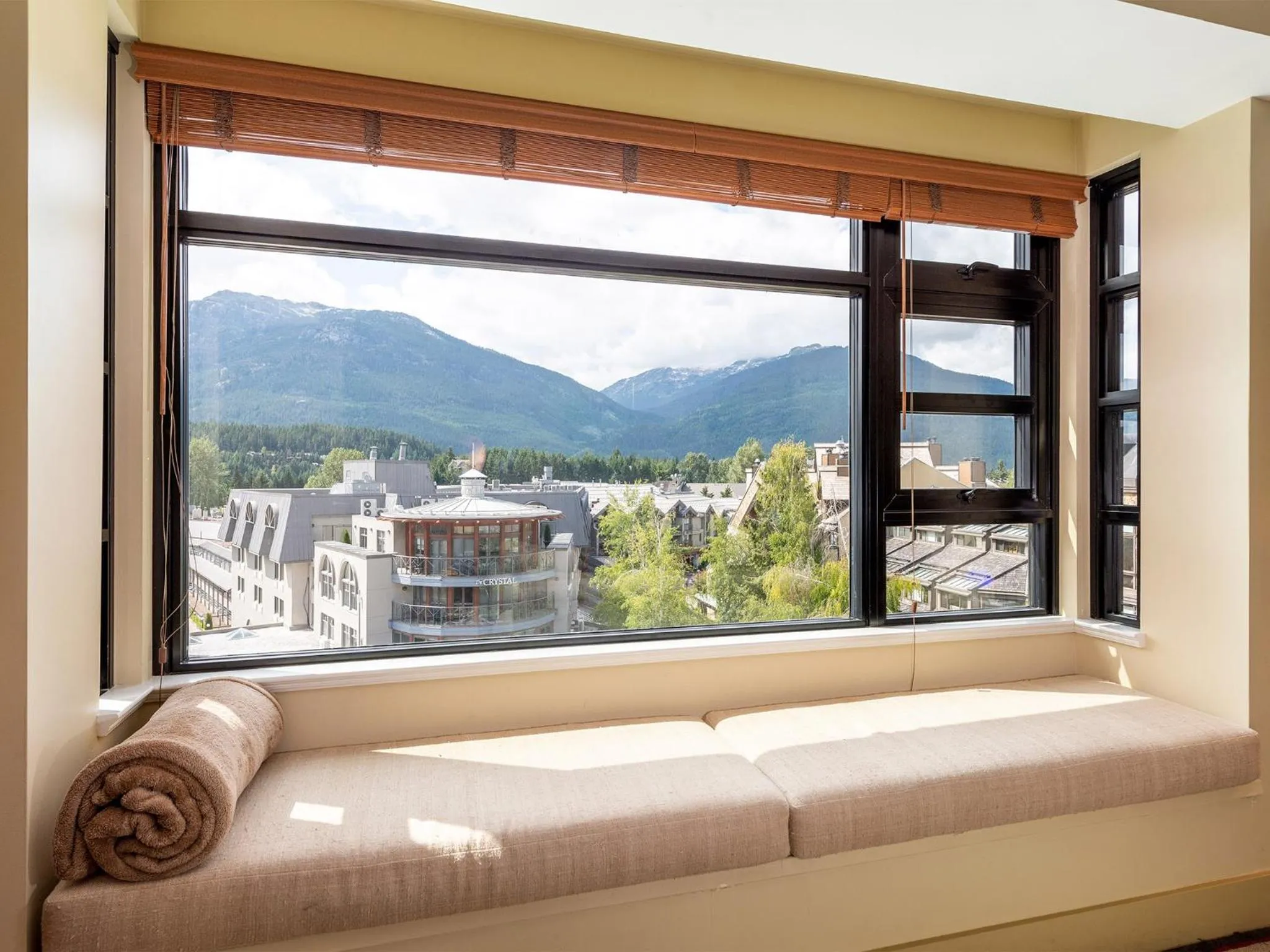 Mountain view in Gibbons Life Accommodations