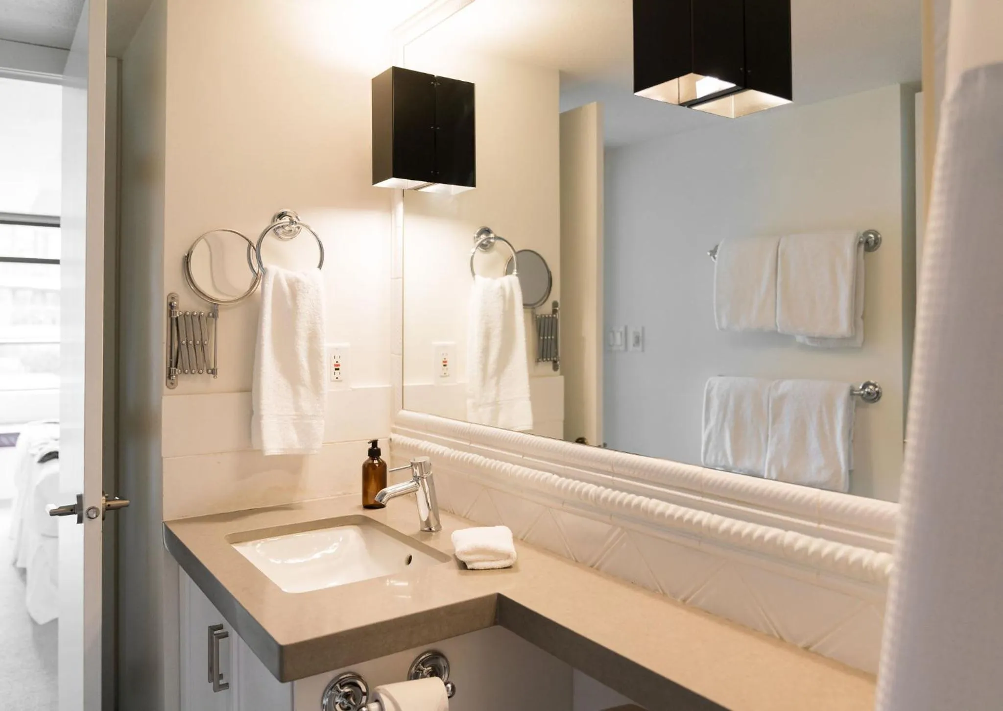 Gibbons Life Accommodations