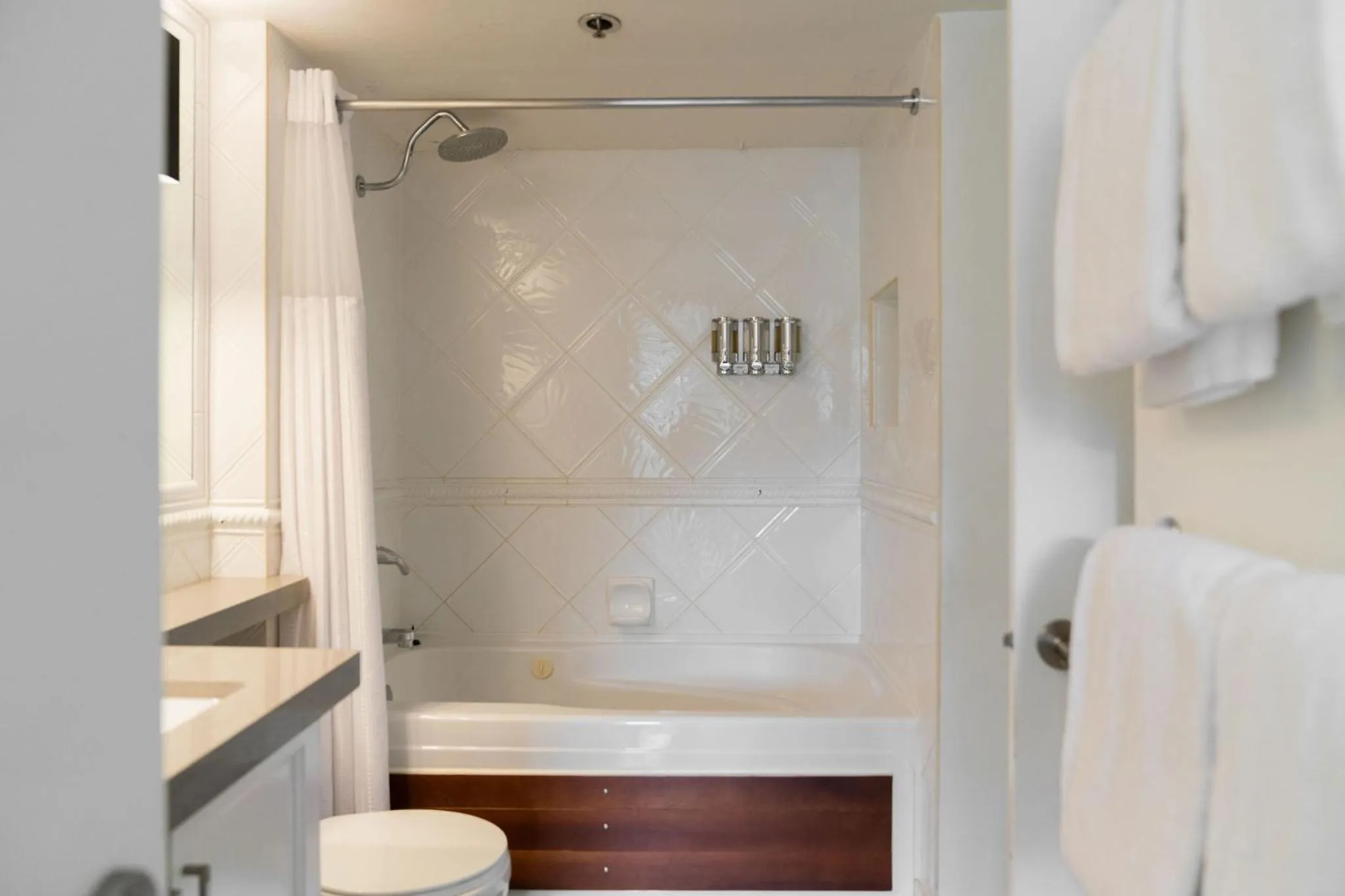 Gibbons Life Accommodations