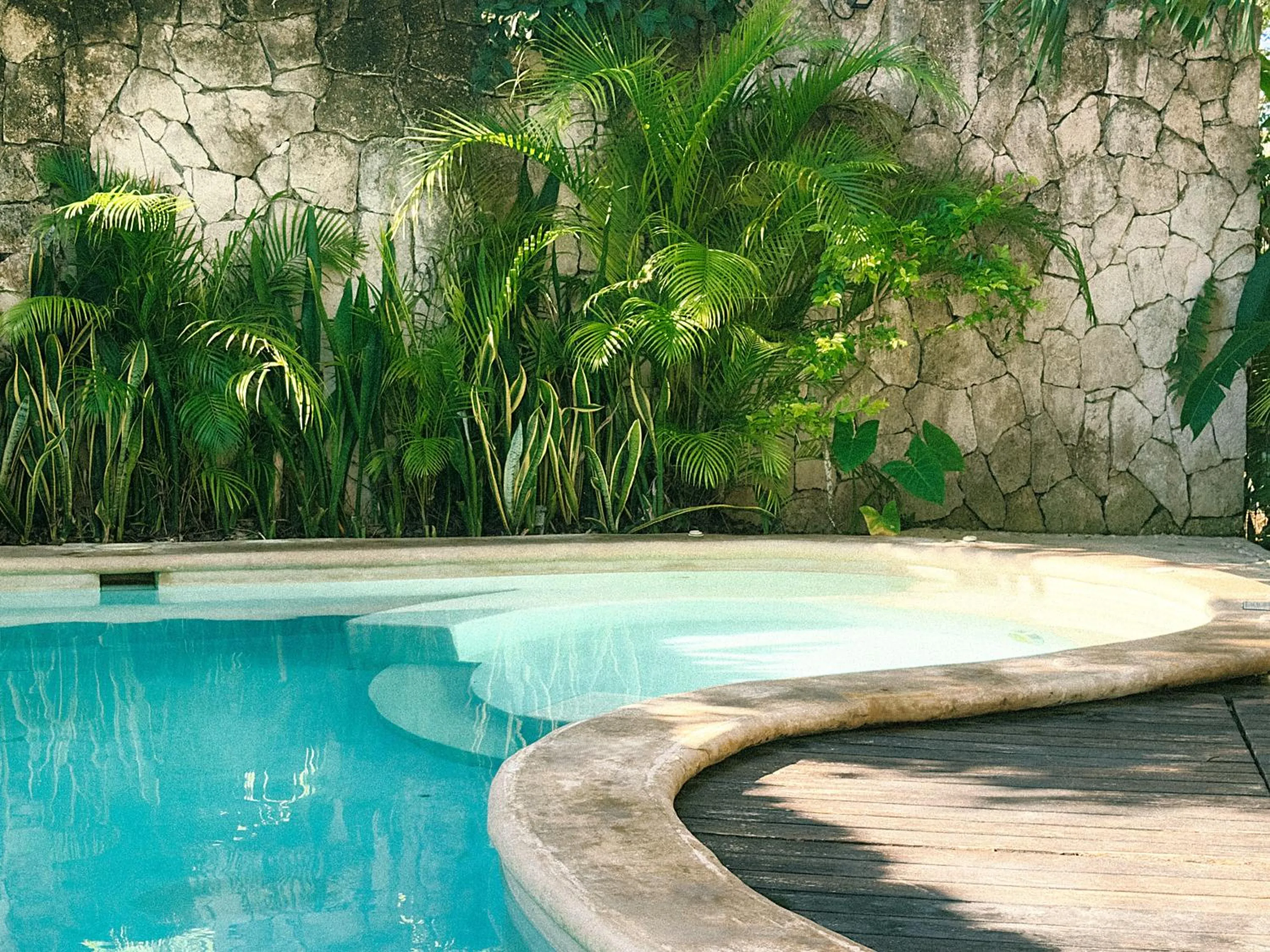 Swimming pool in Hotel Aires Bacalar