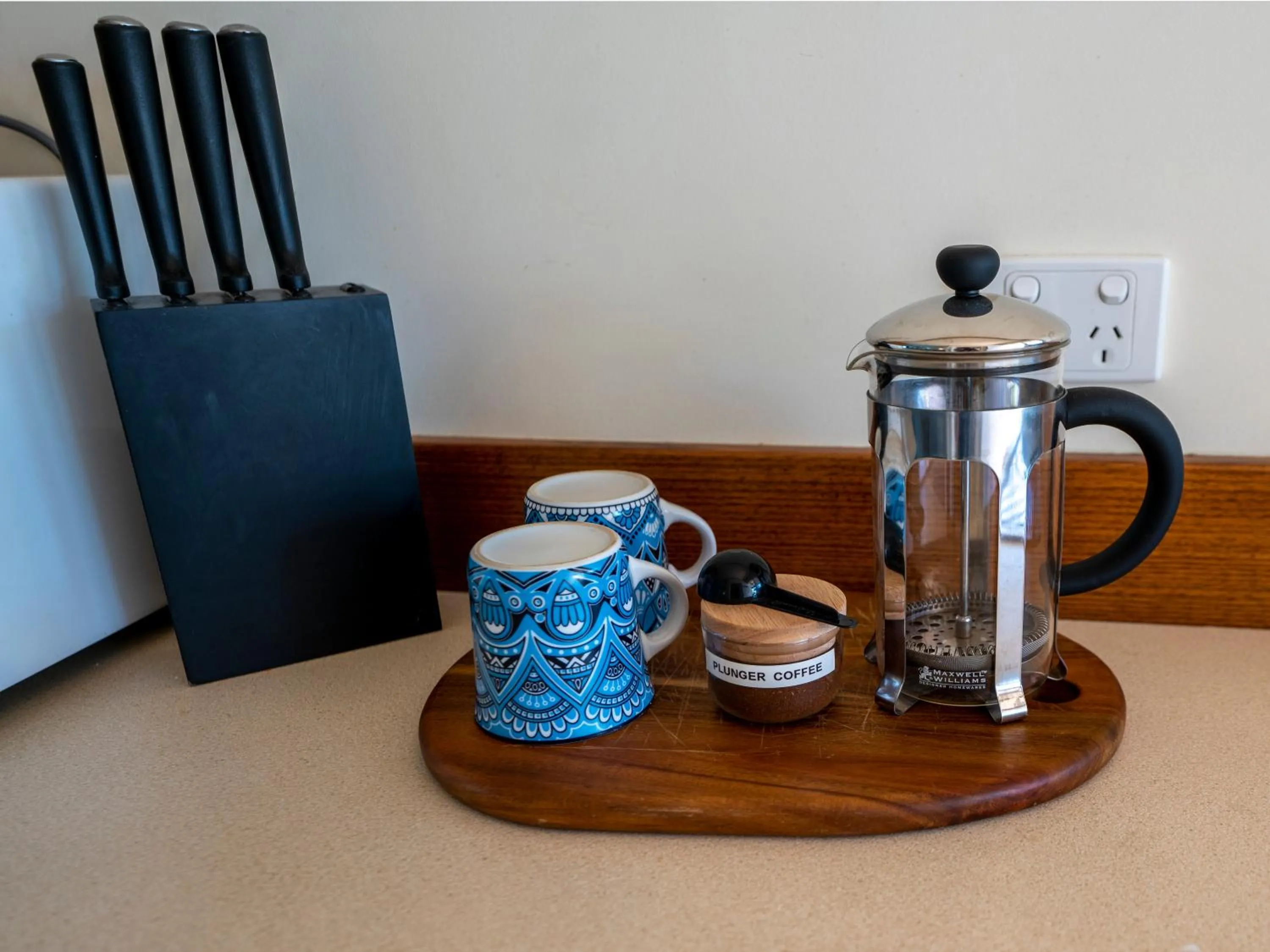 Coffee/tea facilities in Karri Aura