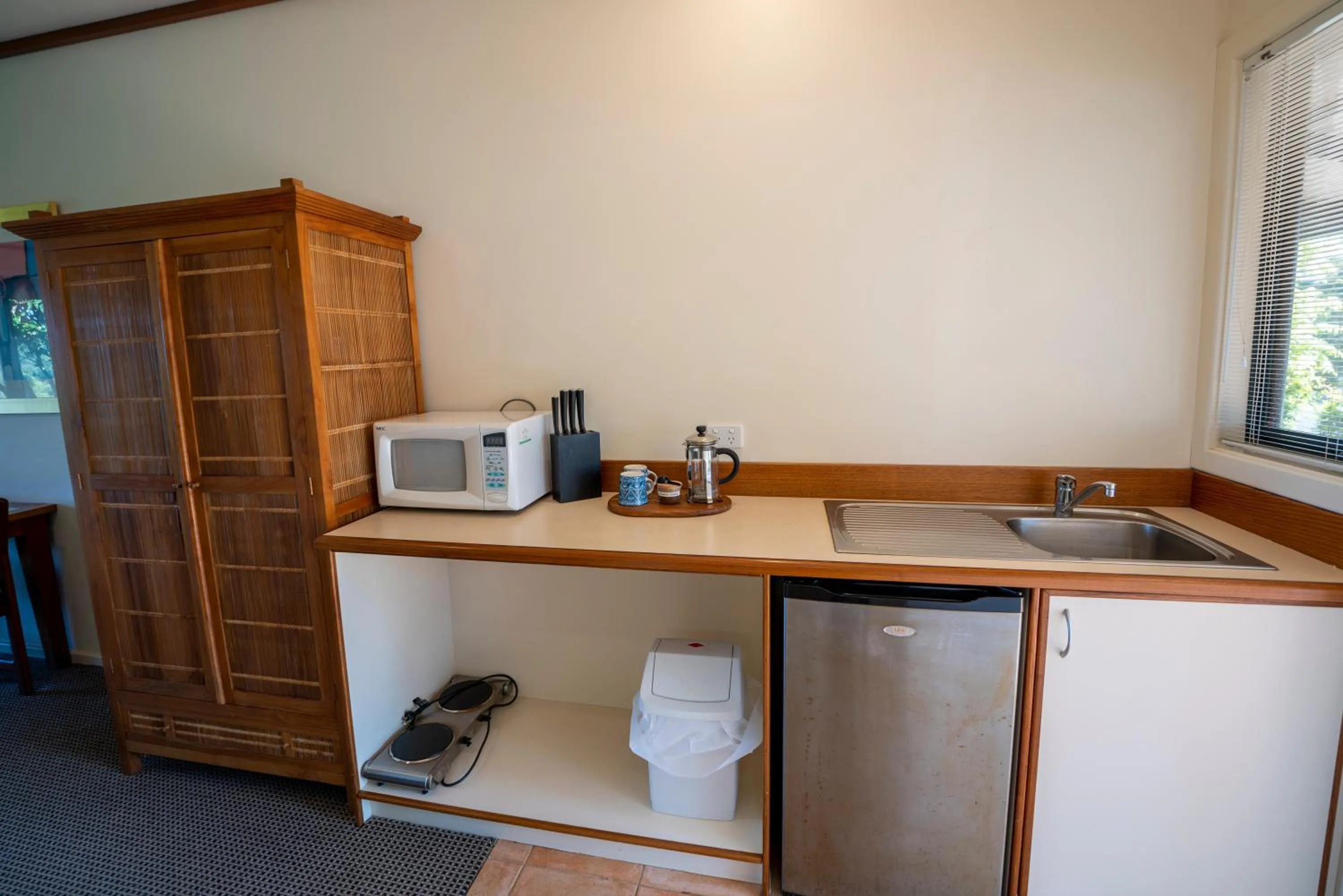 Kitchen or kitchenette in Karri Aura