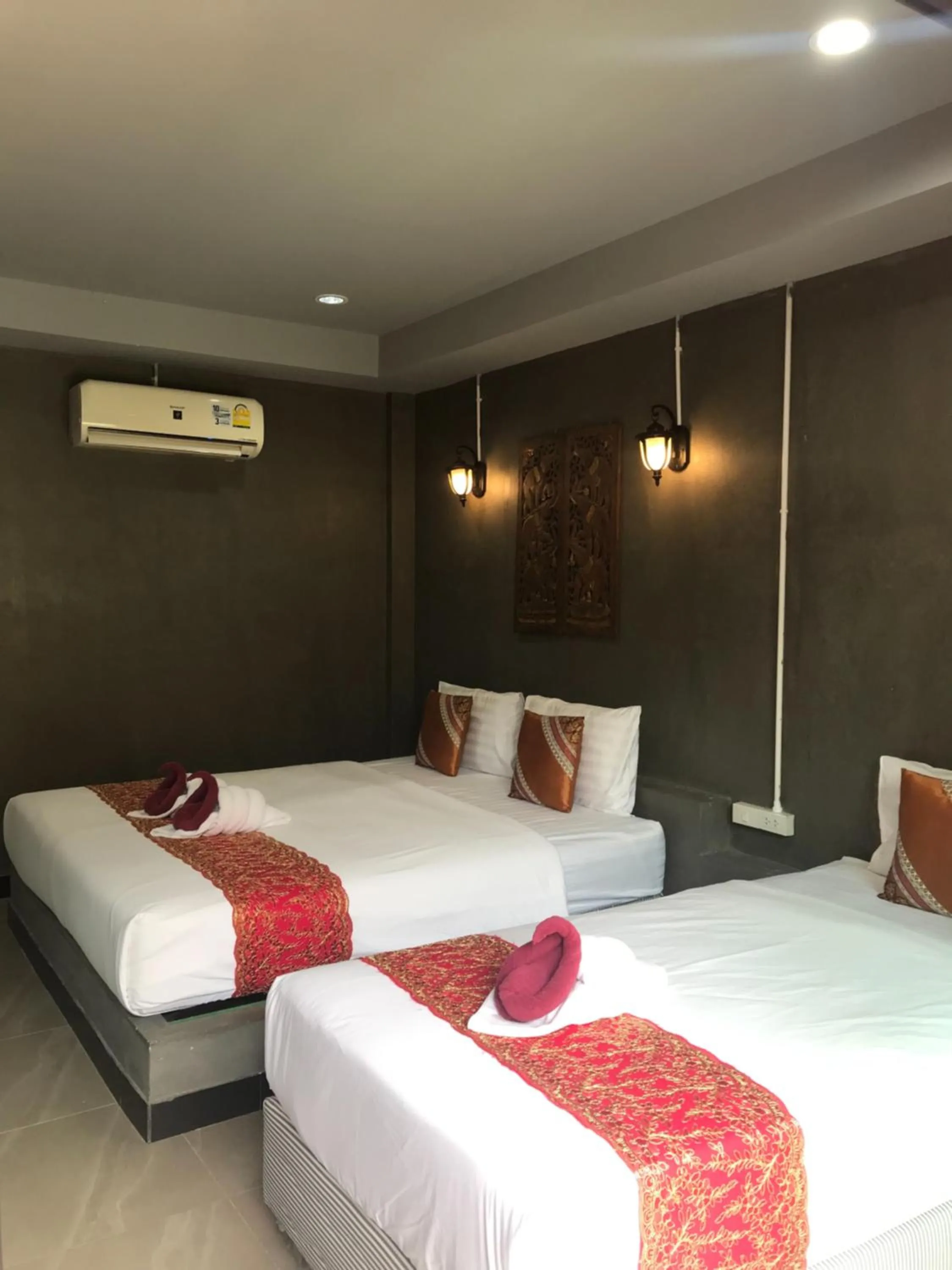 Bedroom, Bed in Chomview Resort