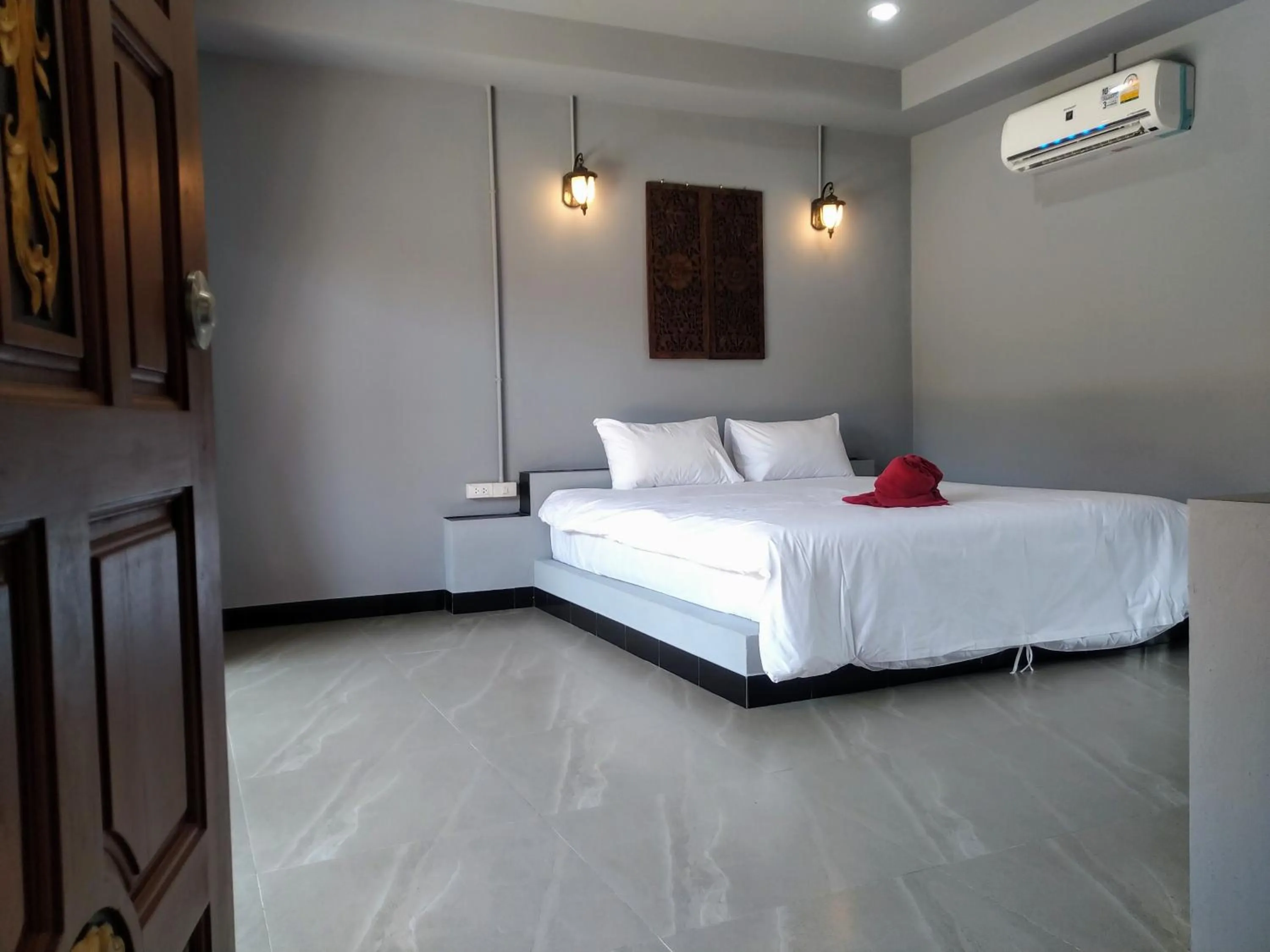 Bed in Chomview Resort