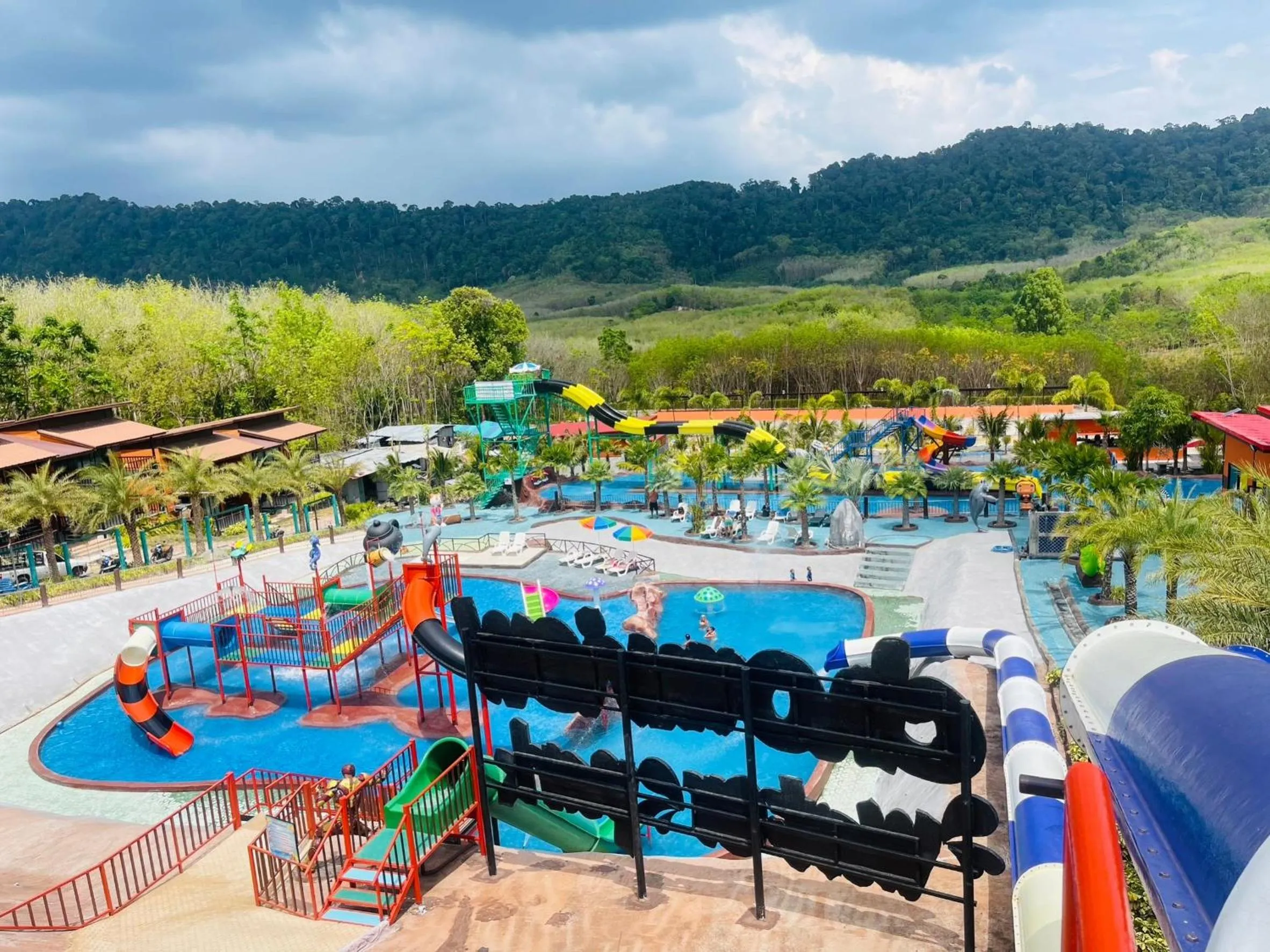 Swimming pool in Chomview Resort