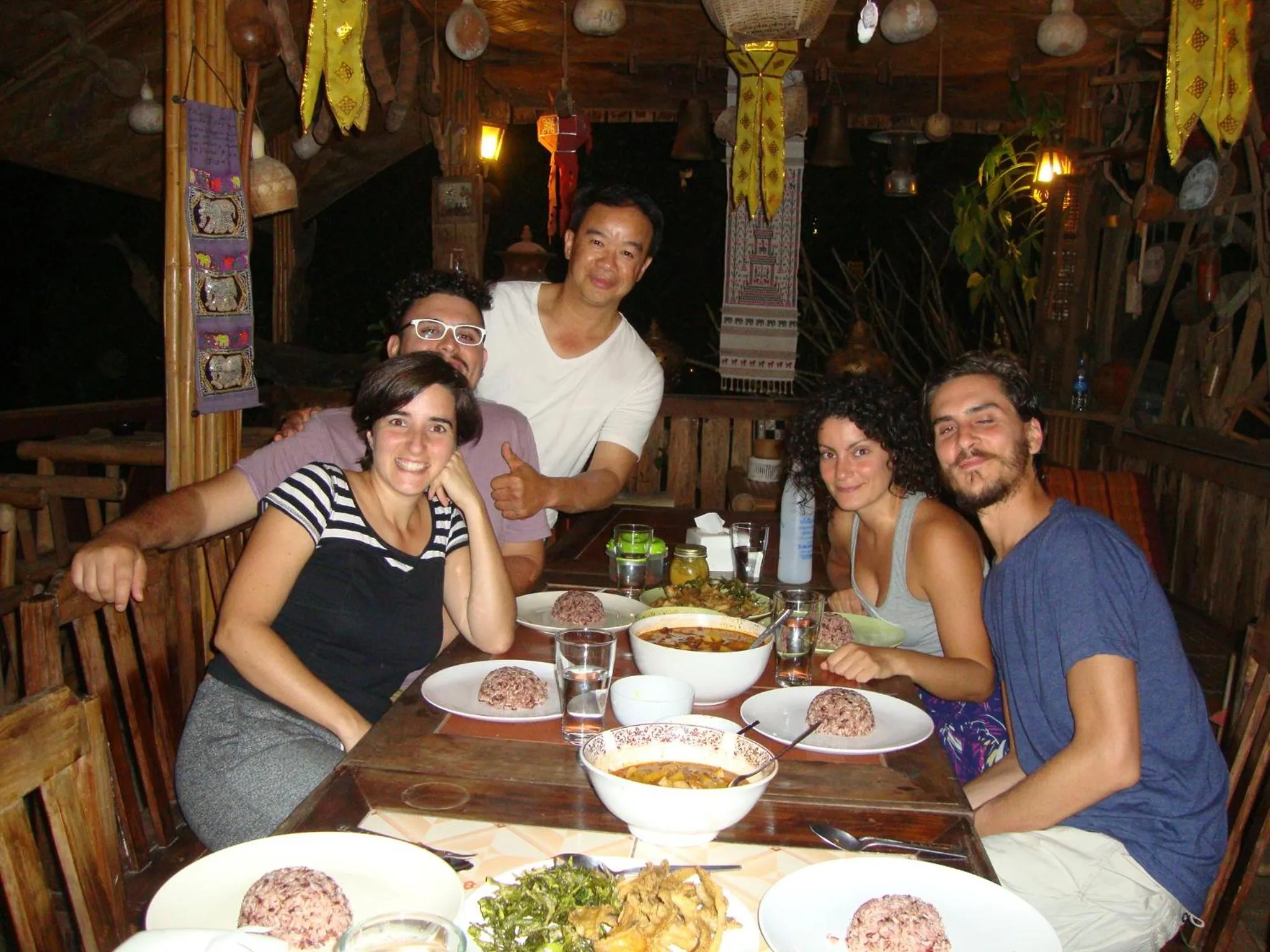 Restaurant/places to eat in Baan Suan Jantra Home Stay