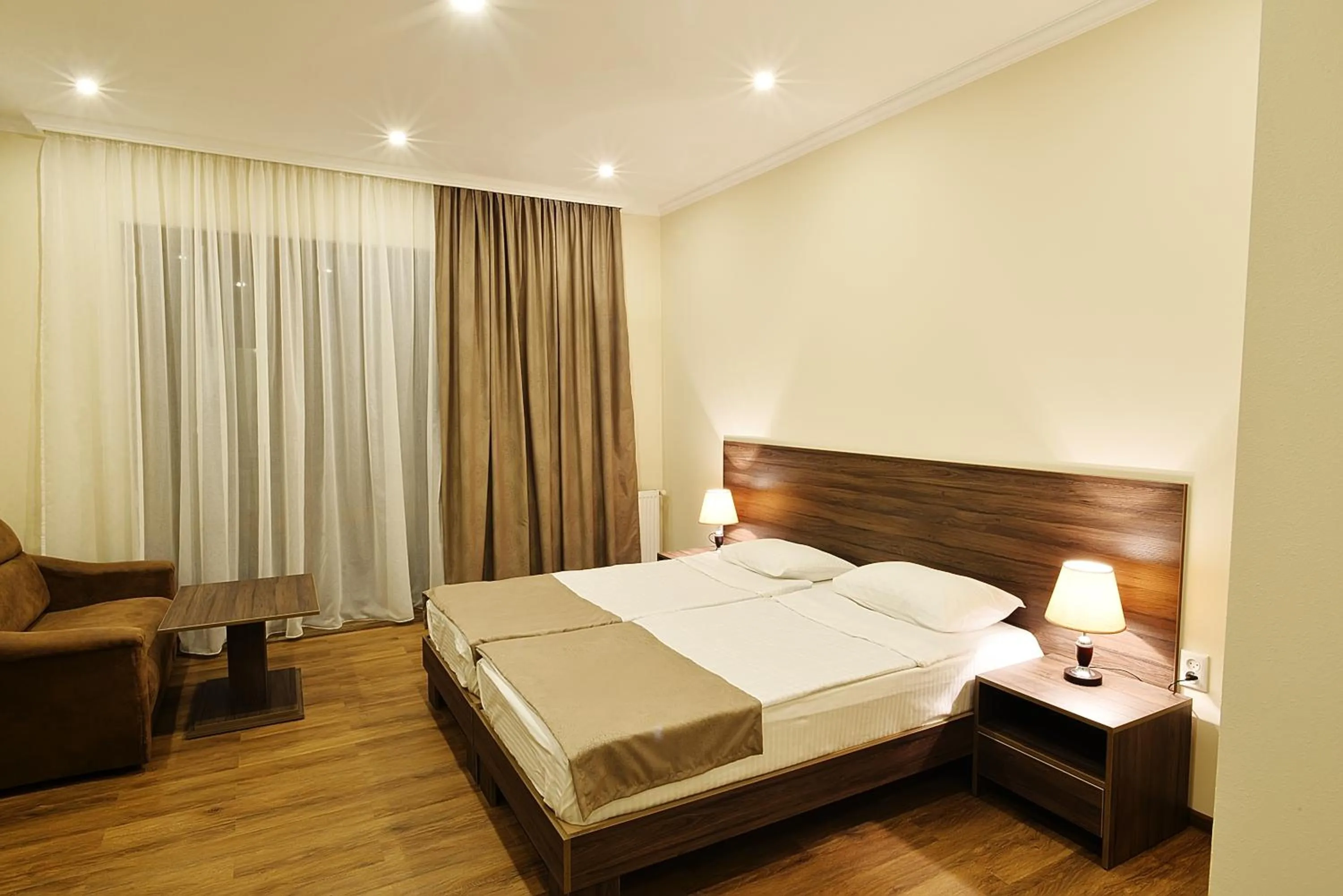 Bedroom, Bed in MGK Hotel