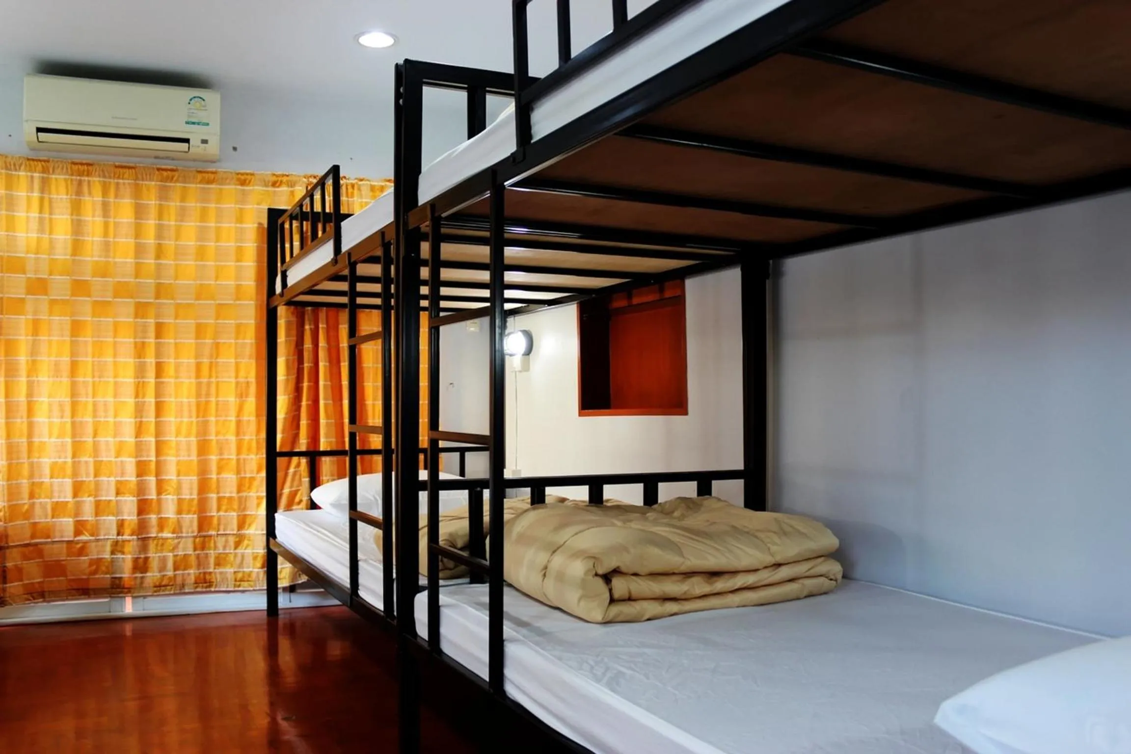 bunk bed, Bed in Home Base Hostel