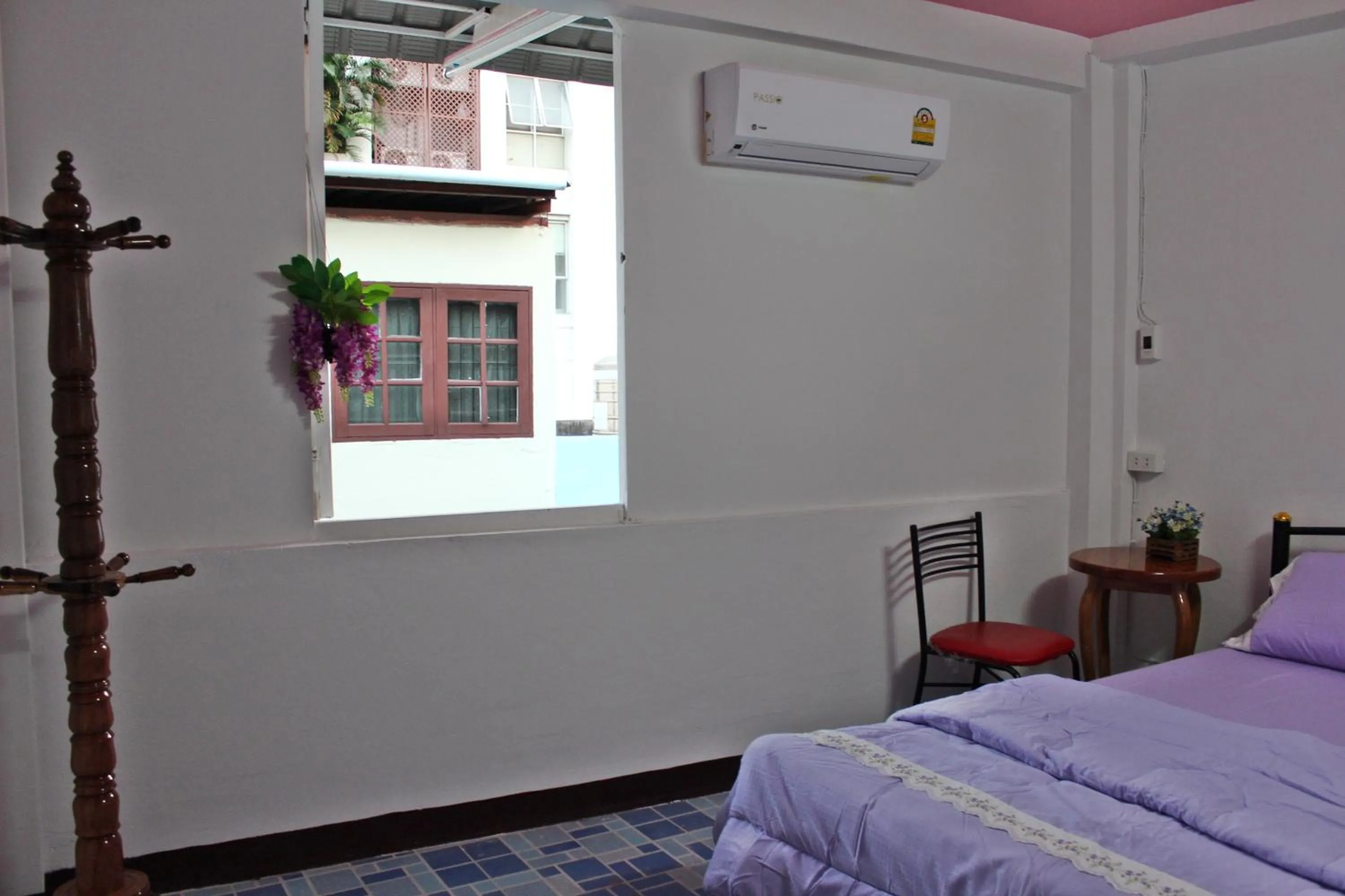 Photo of the whole room, Bed in Home Base Hostel