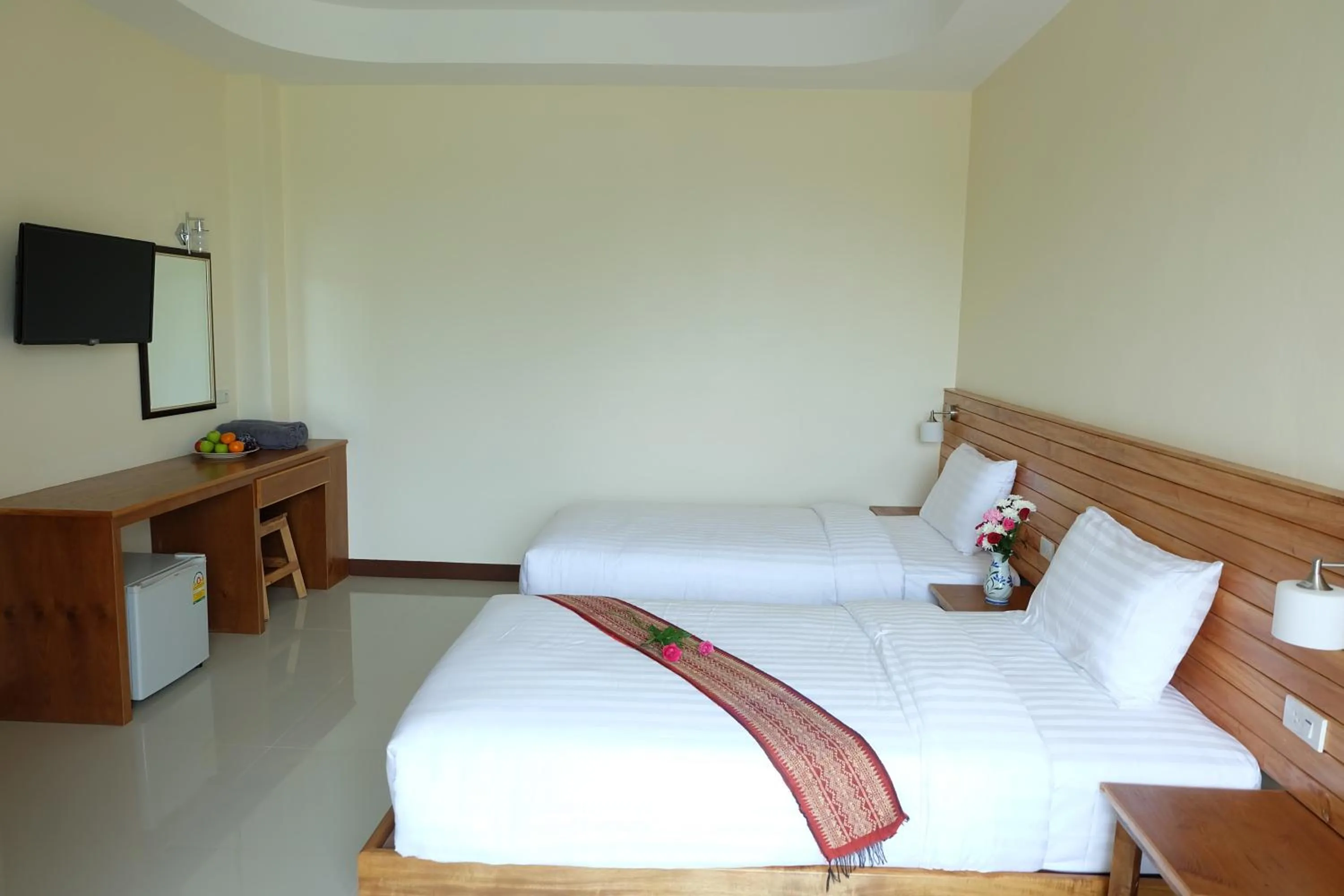 Balcony/Terrace, Bed in Chatin Guesthouse