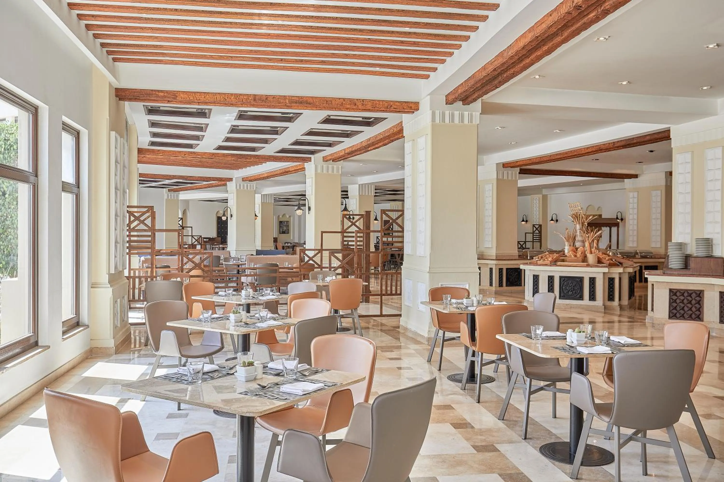 Restaurant/places to eat in Steigenberger Aldau Beach Hotel