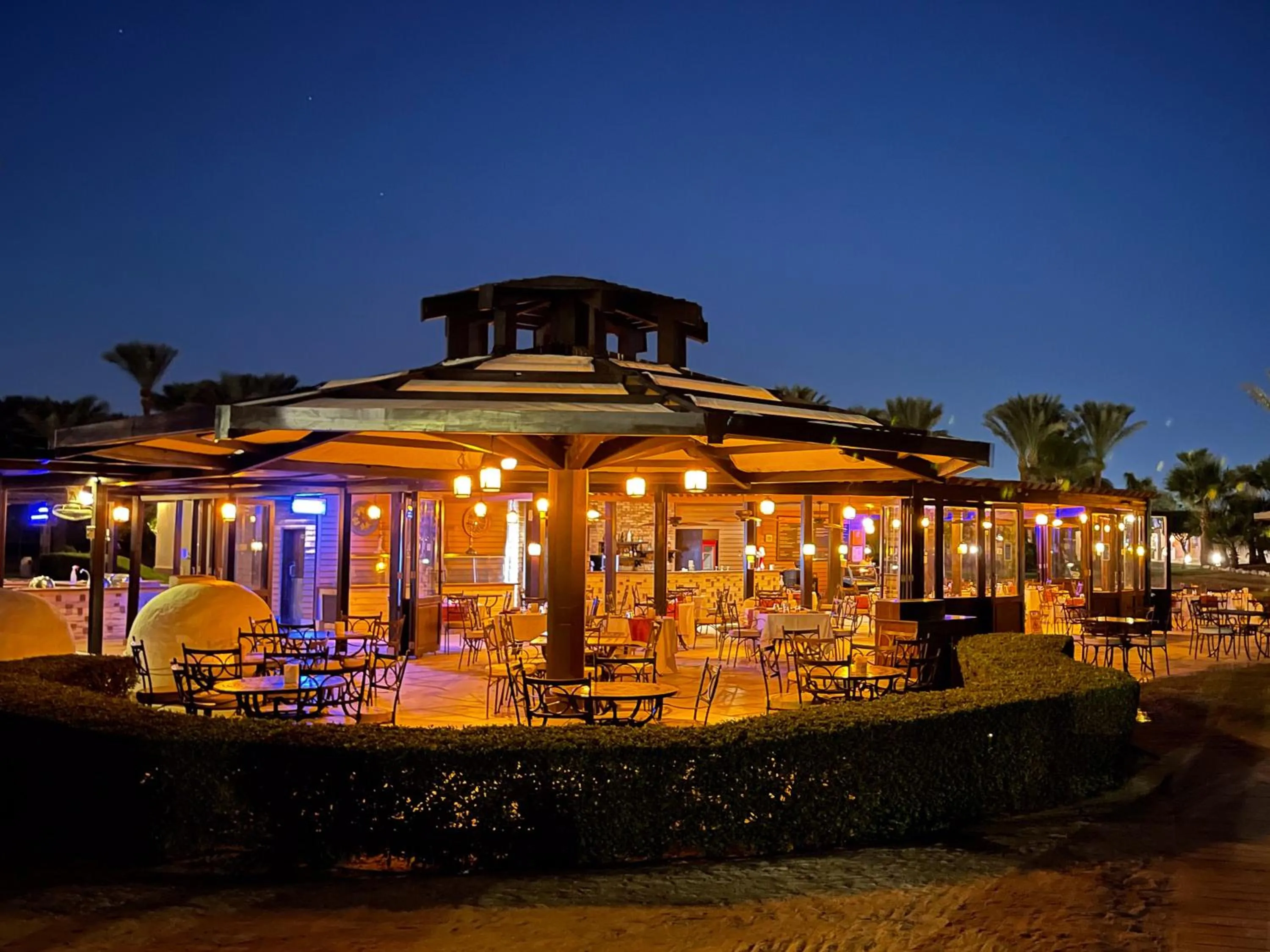 Restaurant/places to eat in Steigenberger Aldau Beach Hotel