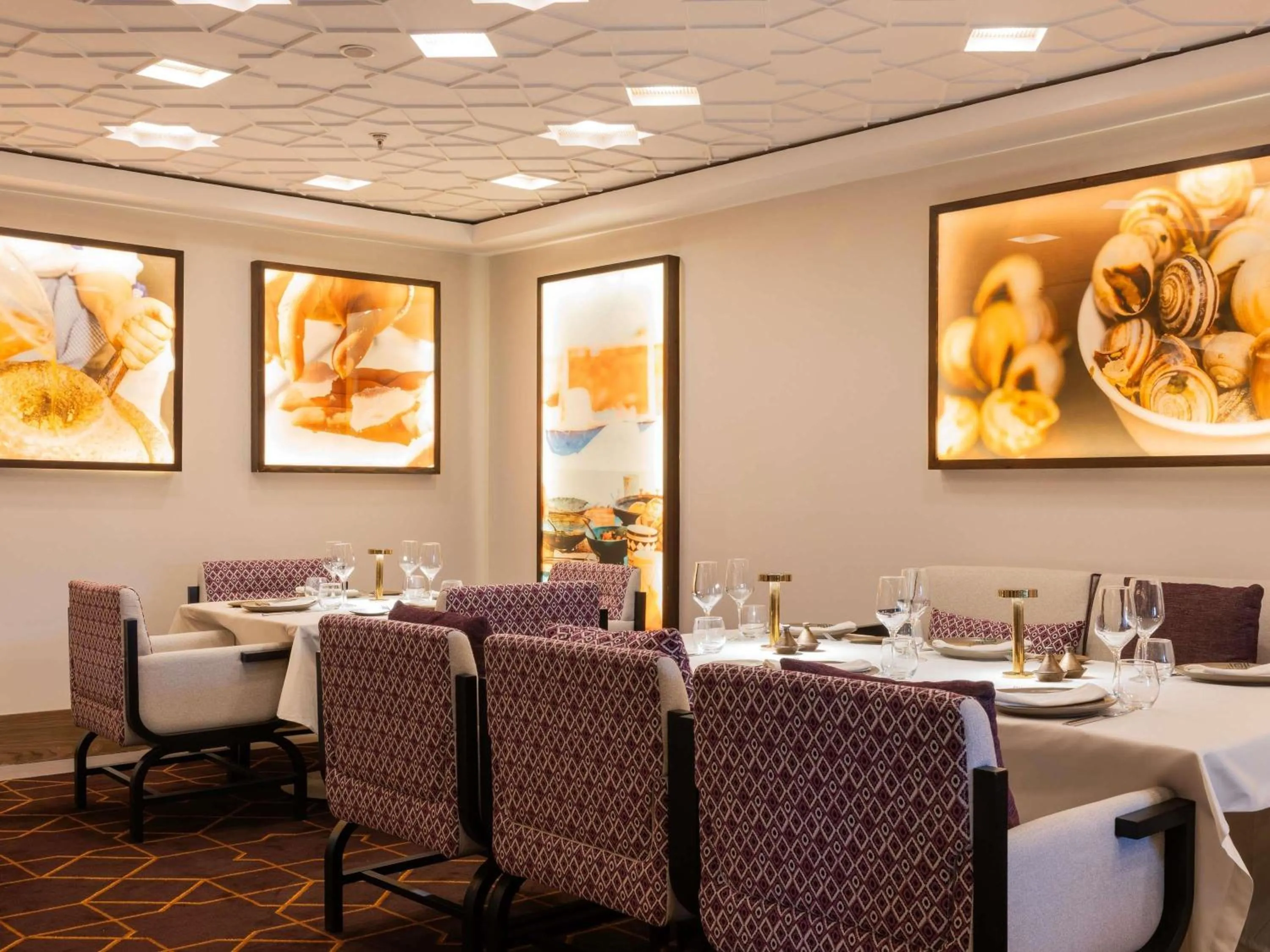 Restaurant/places to eat in Mövenpick Hotel Mansour Eddahbi Marrakech