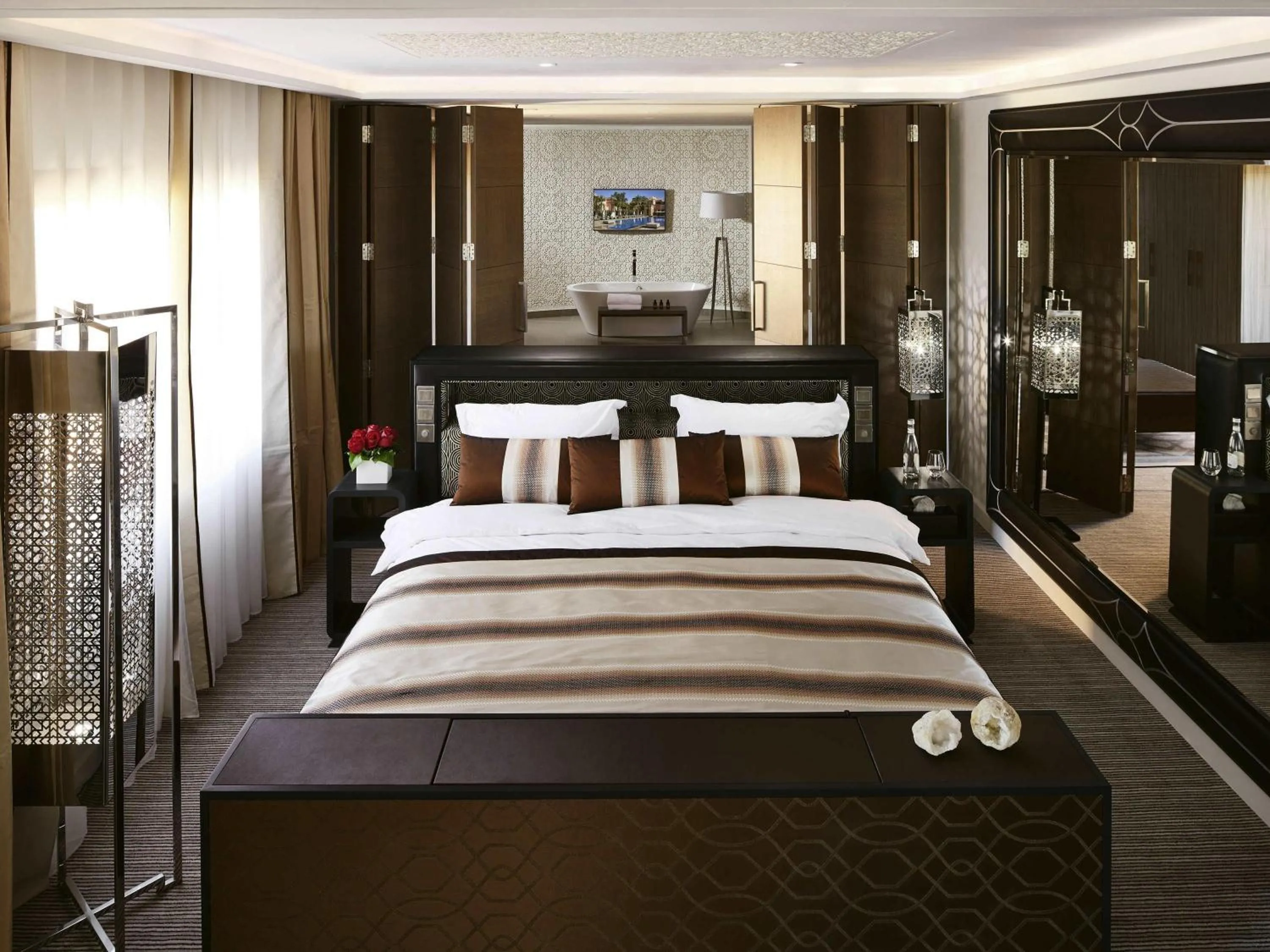 Bedroom, Bed in Mövenpick Hotel Mansour Eddahbi Marrakech