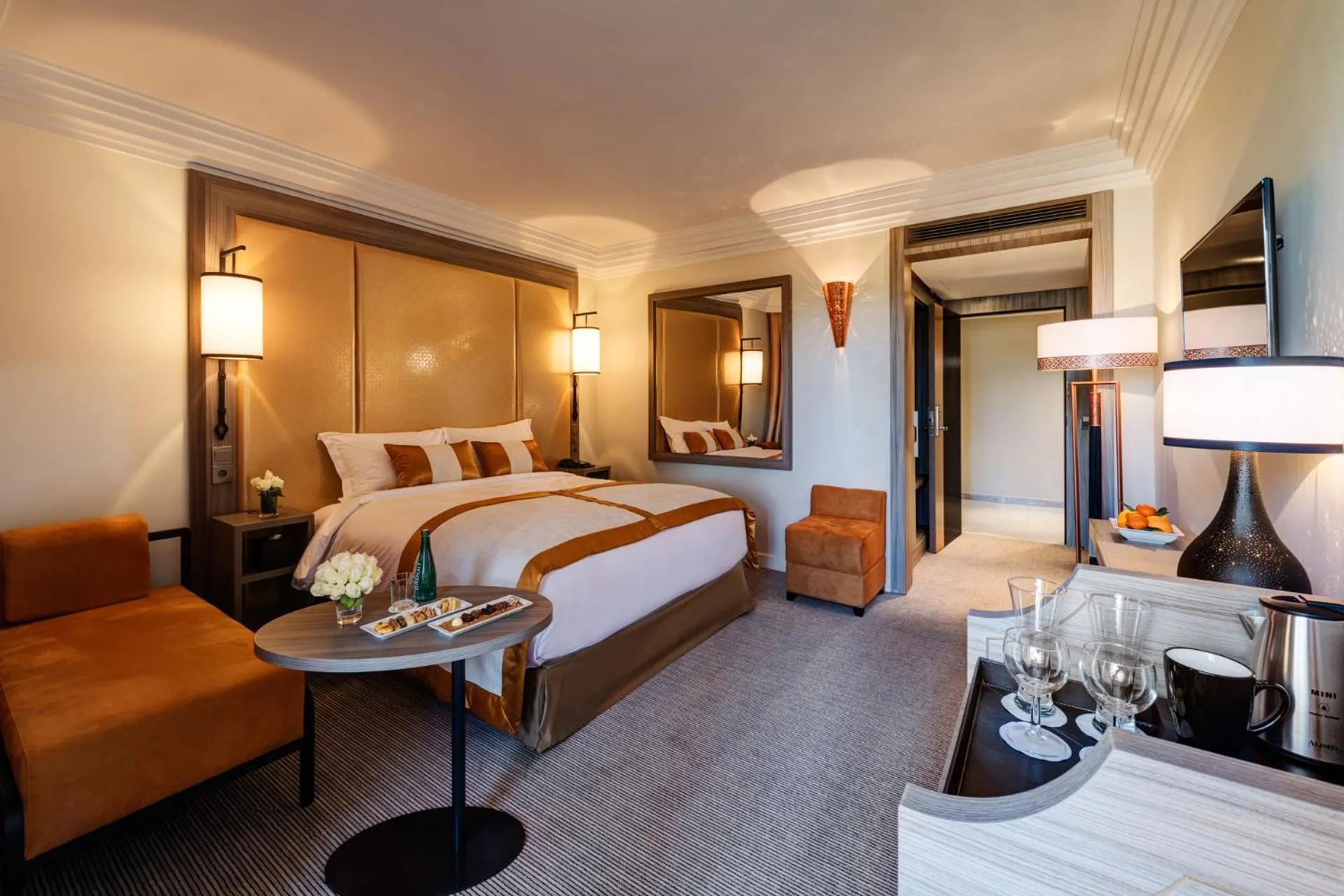 Coffee/tea facilities, Bed in Mövenpick Hotel Mansour Eddahbi Marrakech