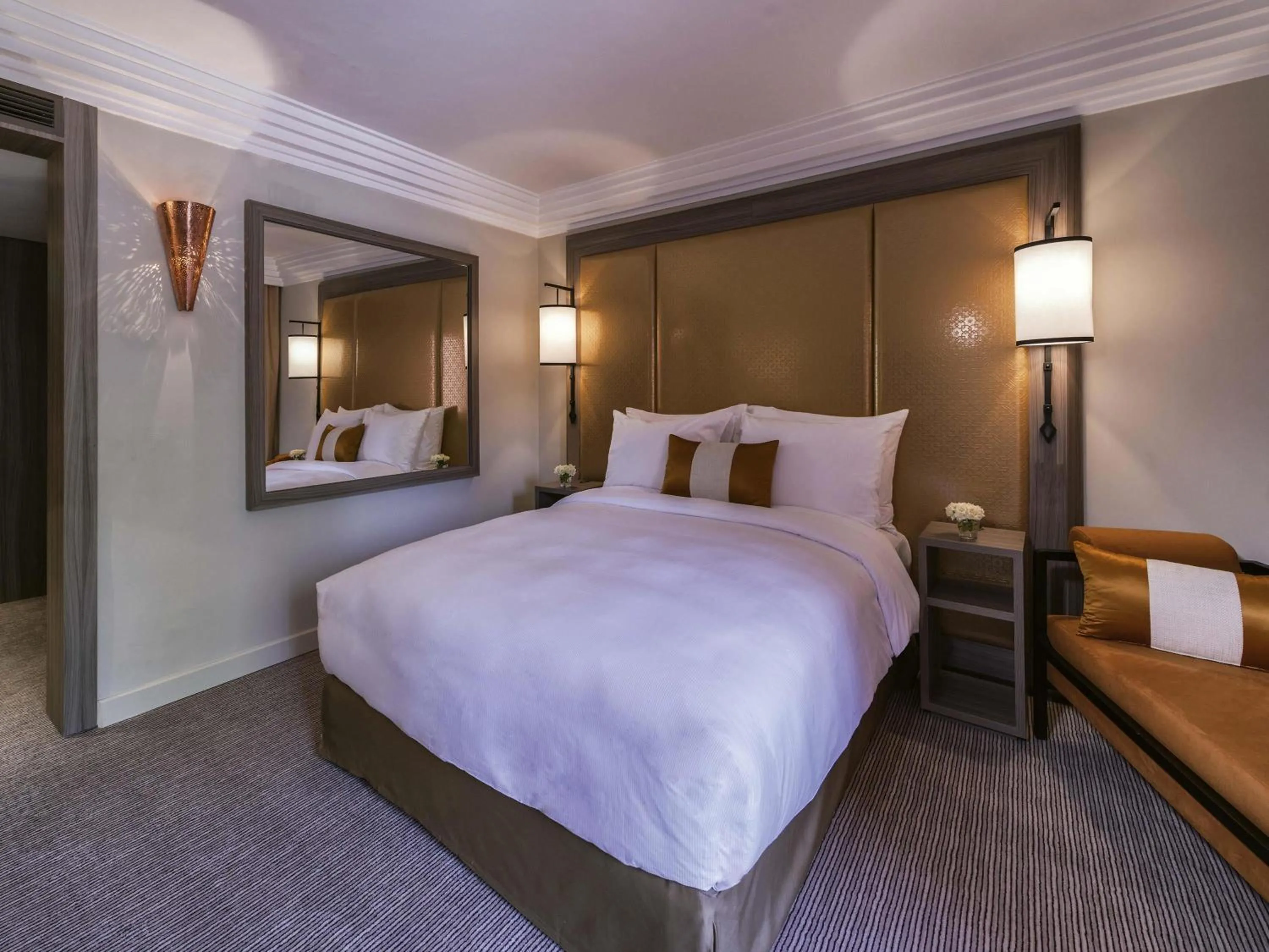 Bedroom, Bed in Mövenpick Hotel Mansour Eddahbi Marrakech