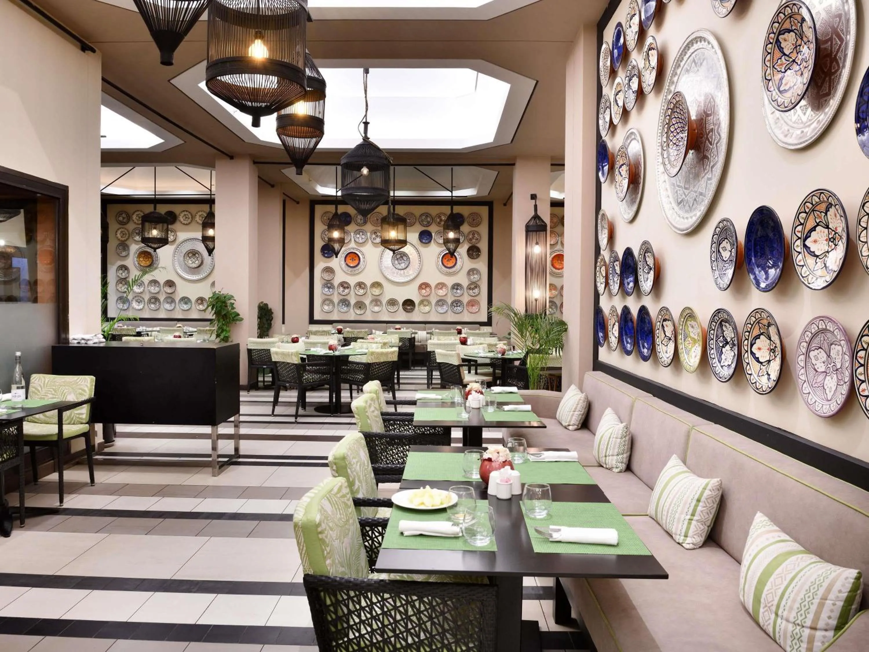 Restaurant/places to eat in Mövenpick Hotel Mansour Eddahbi Marrakech